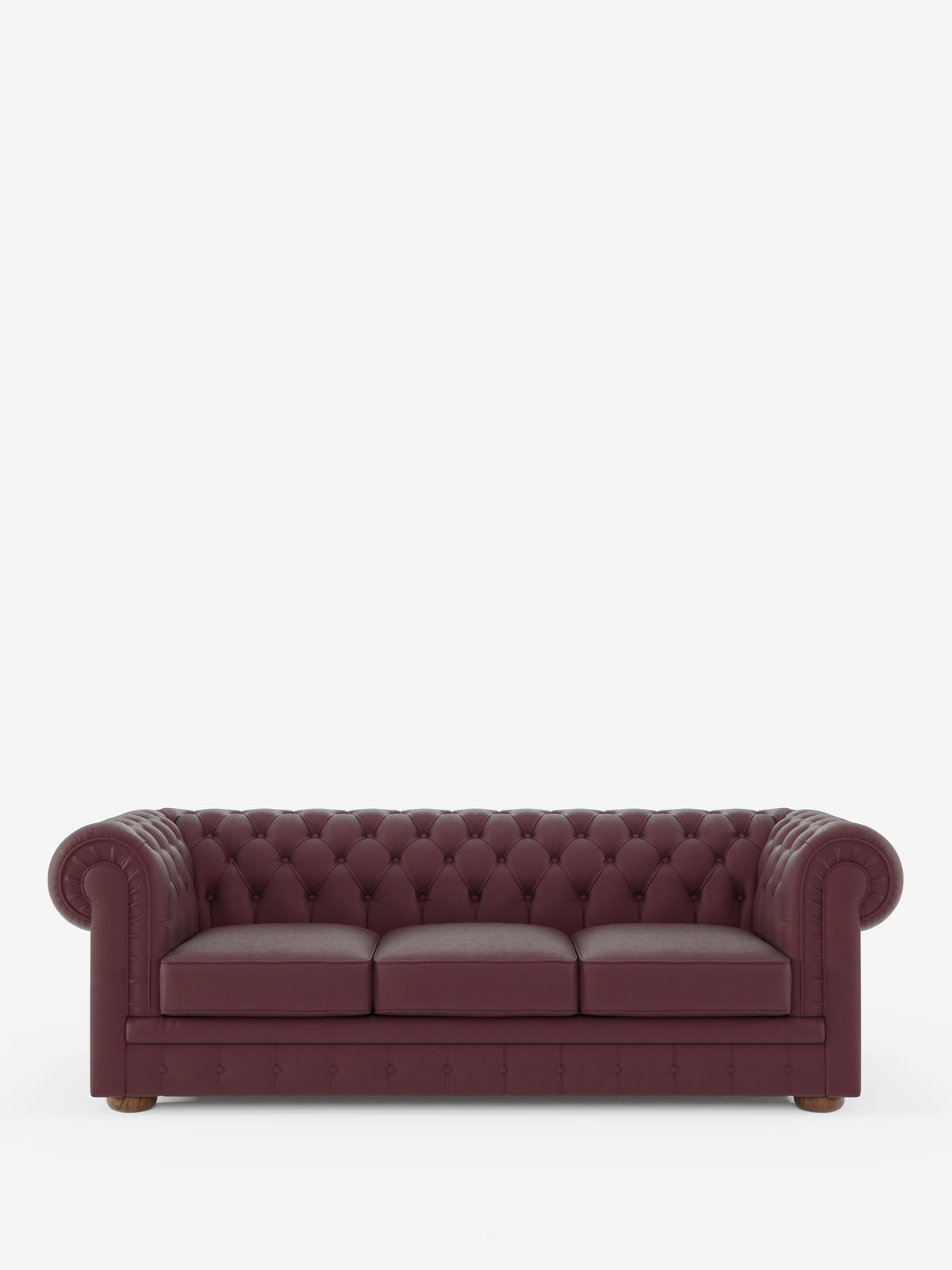Un divano Chester 4 Posti 3 sedute color bordeaux in vera pelle – Chesterfield Capitonné Artigianale di Divani.Store, caratterizzato da tre cuscini di seduta, braccioli arrotondati, gambe in legno e bottoni profondi, è raffigurato al centro su uno sfondo bianco. Questo elegante divano si distingue per il suo design classico e la meticolosa lavorazione artigianale.
