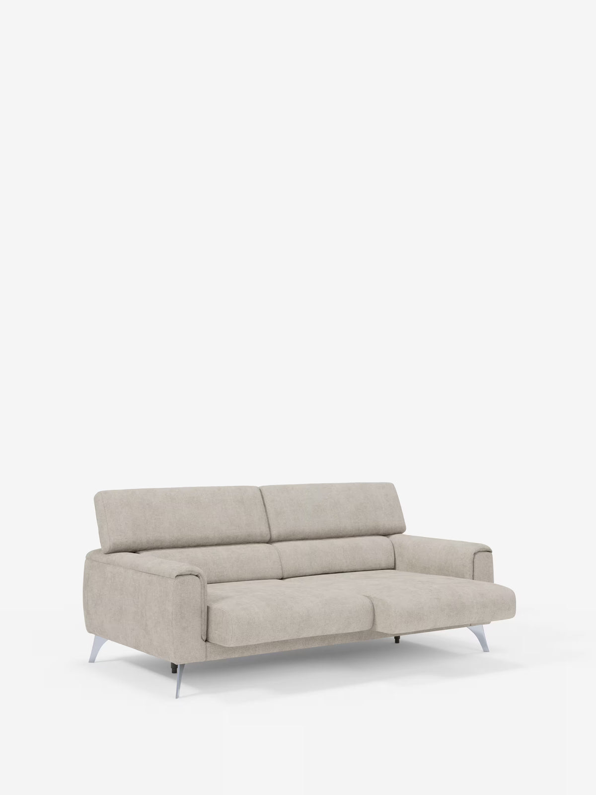 Vi presentiamo il divano Caravaggio a 2 e 3 posti di Divani.Store: un divano contemporaneo color beige chiaro, realizzato in elegante tessuto T31 resistente alle macchie. Questo modello moderno si caratterizza per le linee pulite, i tre cuscini dello schienale, gli ampi braccioli, le gambe angolate in metallo argentato, la seduta allungata per un maggiore comfort e i poggiatesta regolabili. Perfetto come elemento centrale di qualsiasi soggiorno contemporaneo, il design minimalista del divano risalta