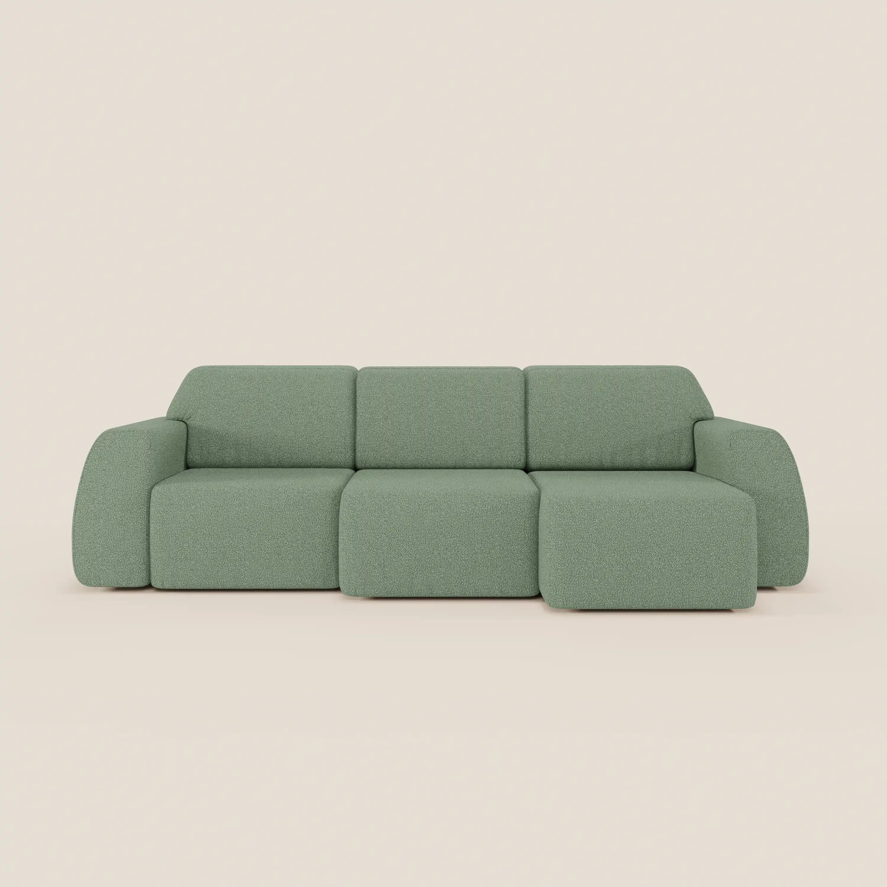 Il divano Orbit con 3 sedute scorrevoli e allungabili di Divani.Store, in tessuto effetto cotone smacchiabile T33, presenta linee moderne, bordi arrotondati, chaise longue laterale e ampi braccioli; è un pratico divano sfoderabile.