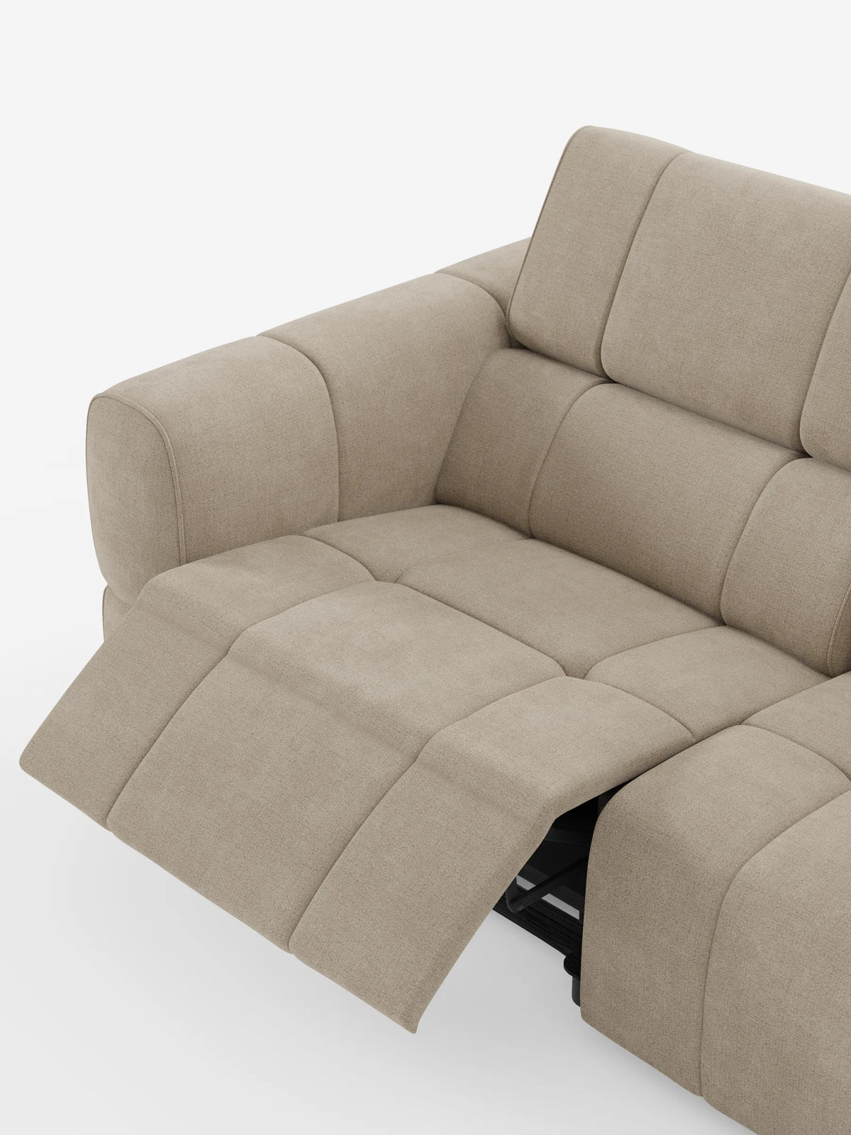 Giotto, divano modulare a 3 posti con poggiatesta reclinabili e funzione relax elettrica opzionale, in tessuto smacchiabile T23: un divano modulare contemporaneo in beige testurizzato con poggiatesta verticali e poggiapiedi reclinabile allungato su uno sfondo chiaro.