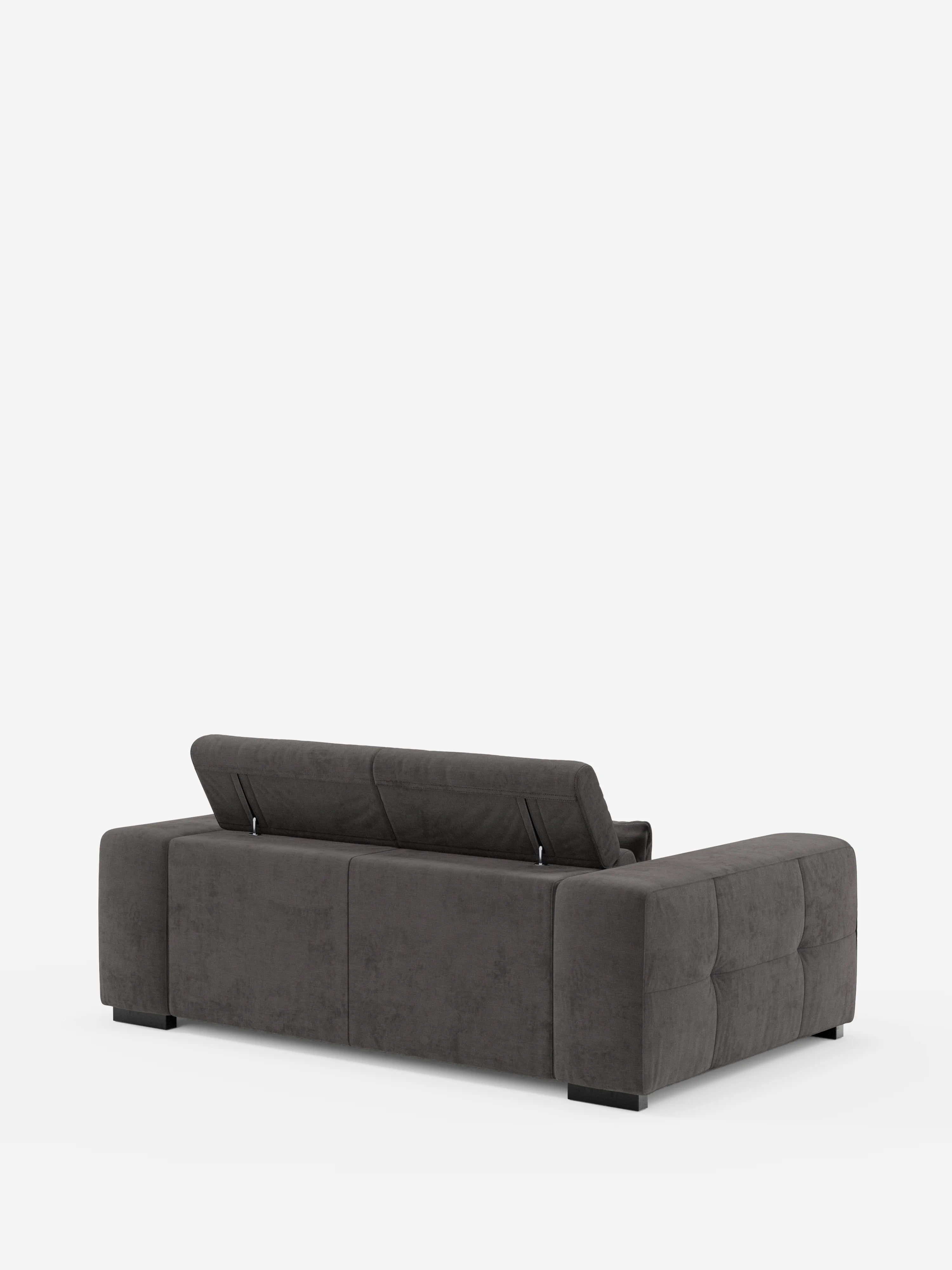 Il divano Monarch Divano con Relax Elettrico per l’allungamento delle sedute e poggiatesta reclinabile di Divani.Store, in grigio scuro e dal design moderno, è raffigurato visto da dietro. Il divano, lussuoso e trapuntato, presenta ampi braccioli e gambe corte nere, con un poggiatesta sollevato per rivelare il suo meccanismo di relax regolabile. Rivestito in morbido tessuto T31 resistente alle macchie, il divano è posto su uno sfondo bianco a tinta unita.