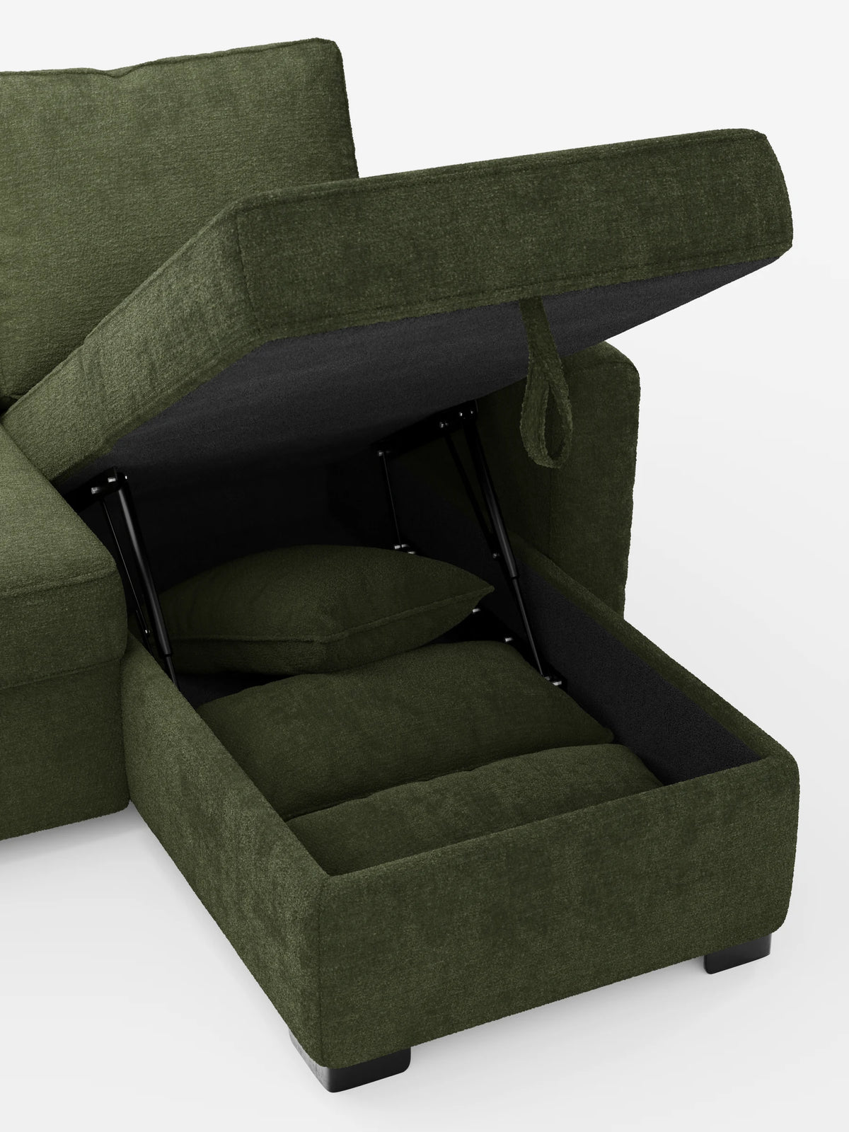 Il divano letto Ottaviano, color verde oliva scuro, con letto estraibile, penisola reversibile e contenitore in tessuto materico smacchiabile, presenta una chaise longue sollevabile che rivela un vano contenitore foderato di nero contenente due cuscini rettangolari.