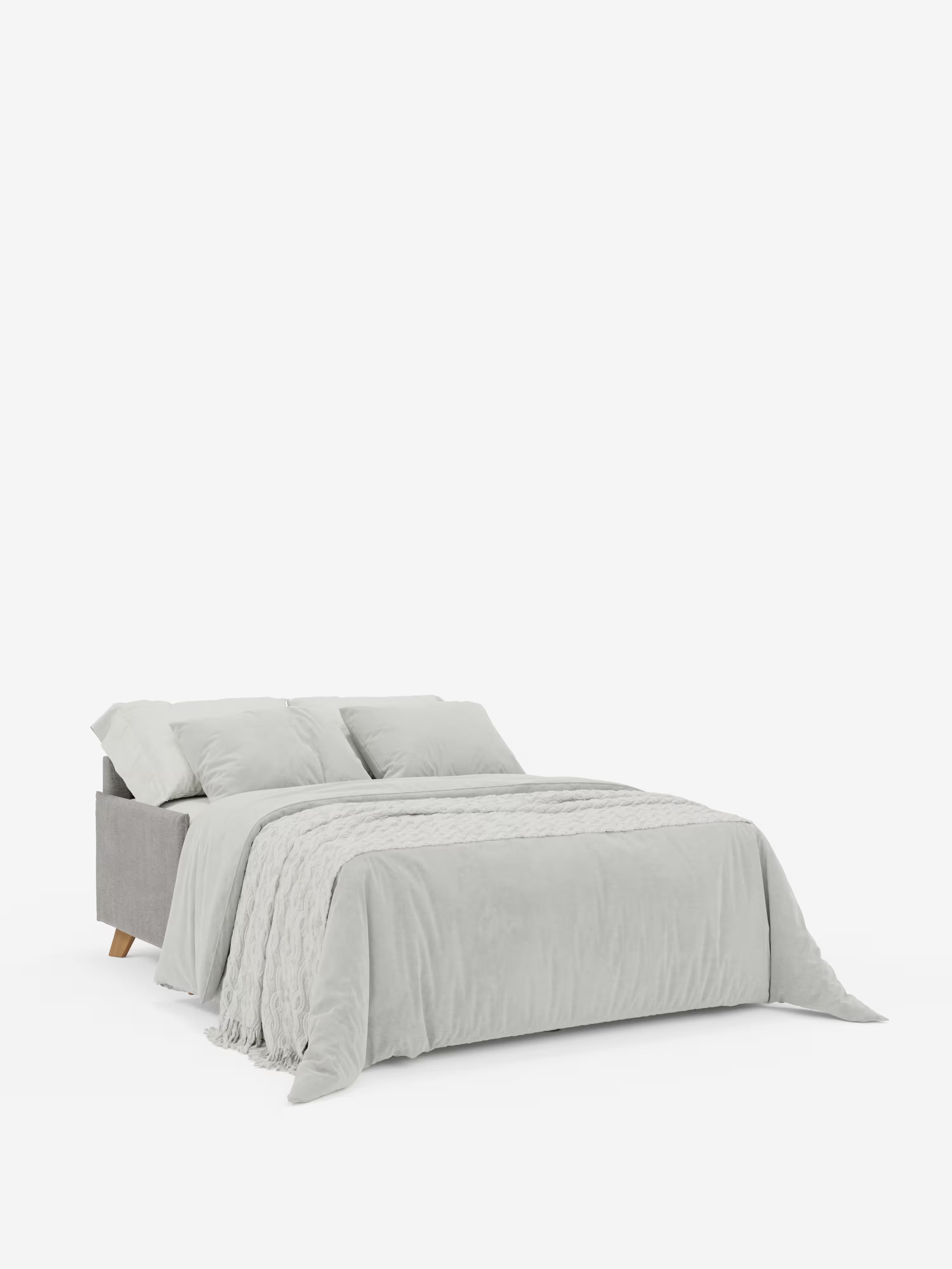 Il divano letto matrimoniale Sole, dal design compatto di Divani.Store, si trasforma in un comodo letto, adornato da una coperta grigio chiaro disposta con cura e da cuscini coordinati, il tutto su uno sfondo bianco a tinta unita. Dotato di poggiatesta reclinabili e rivestimento sfoderabile al 100% in tessuto smacchiabile T23, il divano letto presenta sottili tocchi di design di ispirazione scandinava che trasmettono morbidezza e comfort, con le gambe in legno parzialmente visibili.