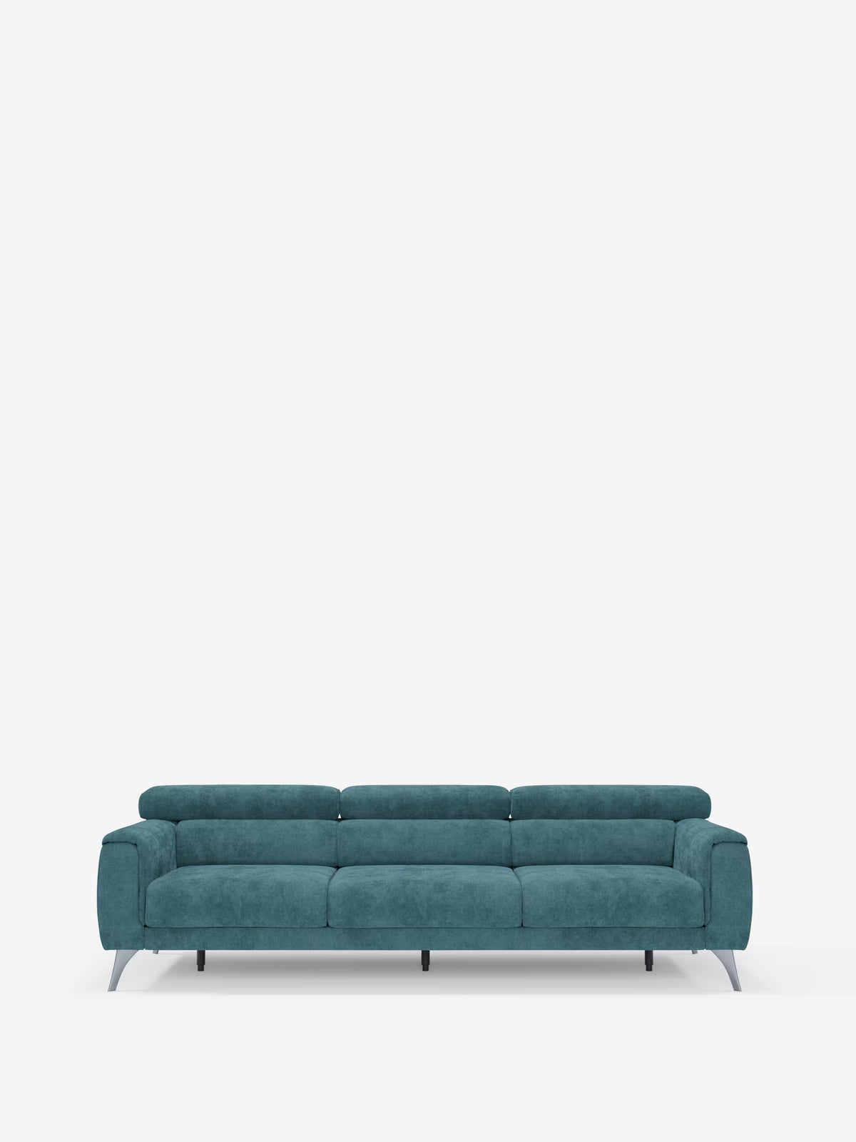 Un moderno divano Caravaggio a 4 posti con tre sedute scorrevoli, color verde acqua, di Divani.Store, dotato di poggiatesta reclinabili, tre cuscini di seduta e sottili gambe in metallo angolate, rivestito in tessuto T31 facile da pulire. Questo divano moderno è ripreso su uno sfondo bianco a tinta unita, che ne esalta le linee pulite e il design minimalista.