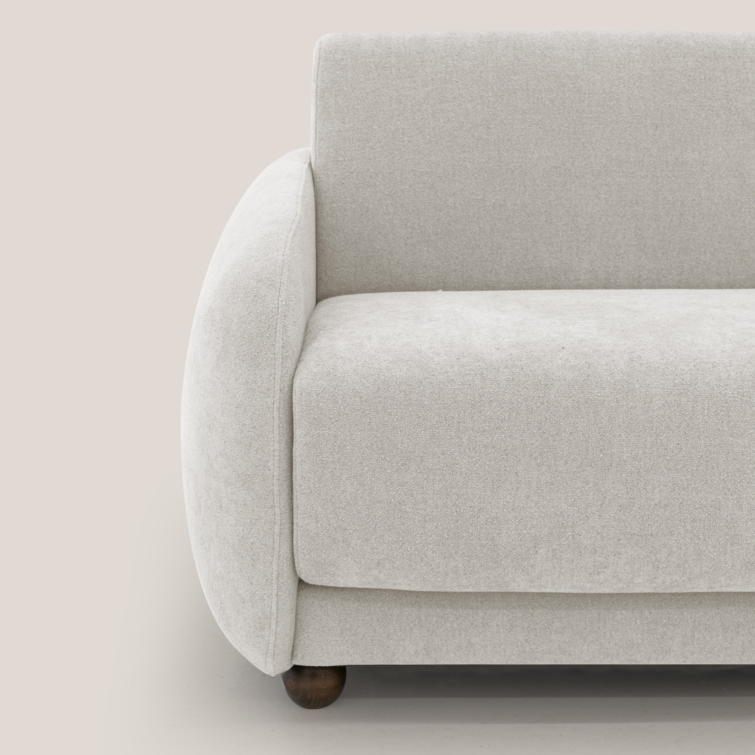 Giglio divano letto scandinavo japandi con materasso H18 cm in tessuto Bouclé impermeabile T07 bianco - divani.store