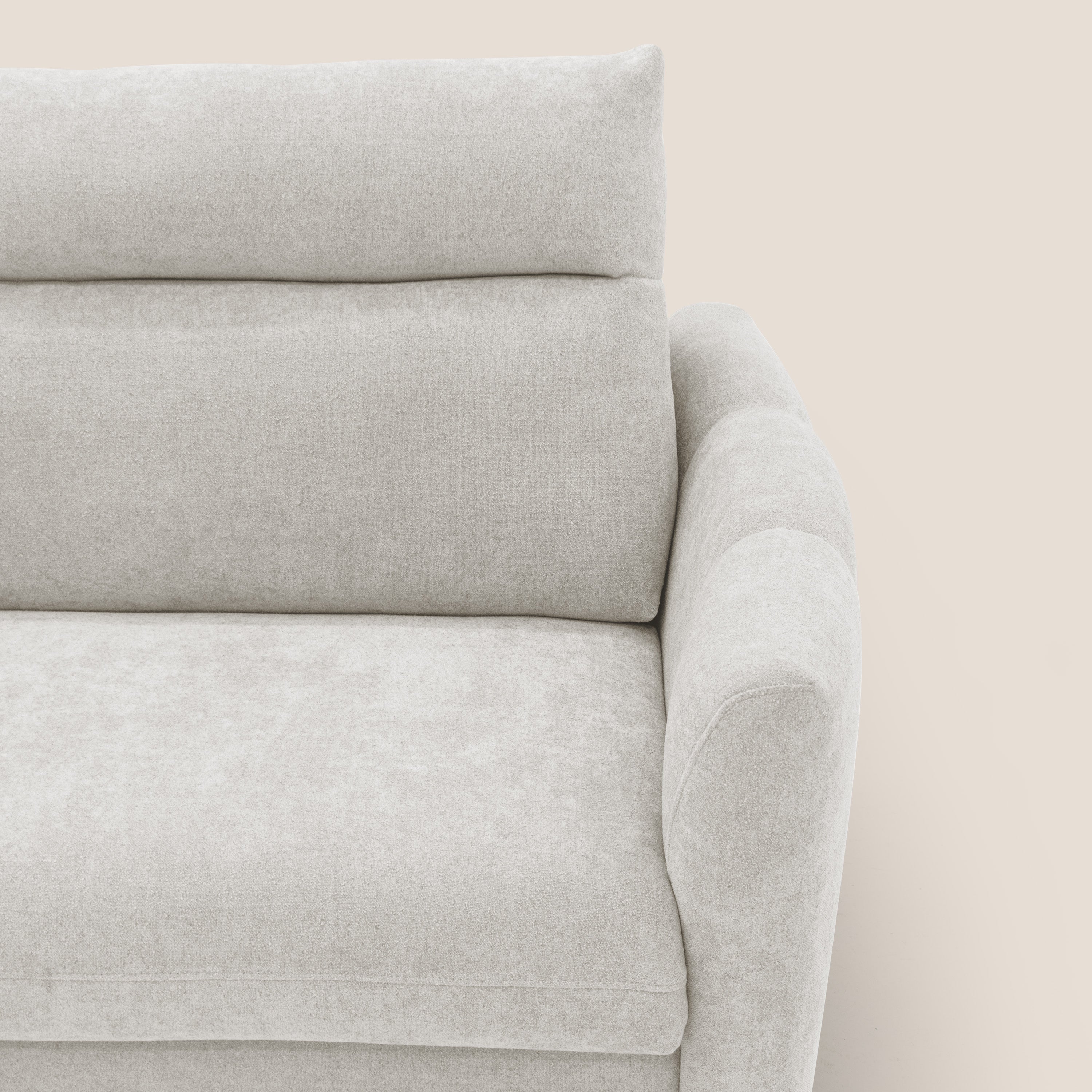 Peonia divano letto scandinavo con materasso H18 cm e morbido e alto schienale in tessuto Bouclé impermeabile T07 bianco - divani.store