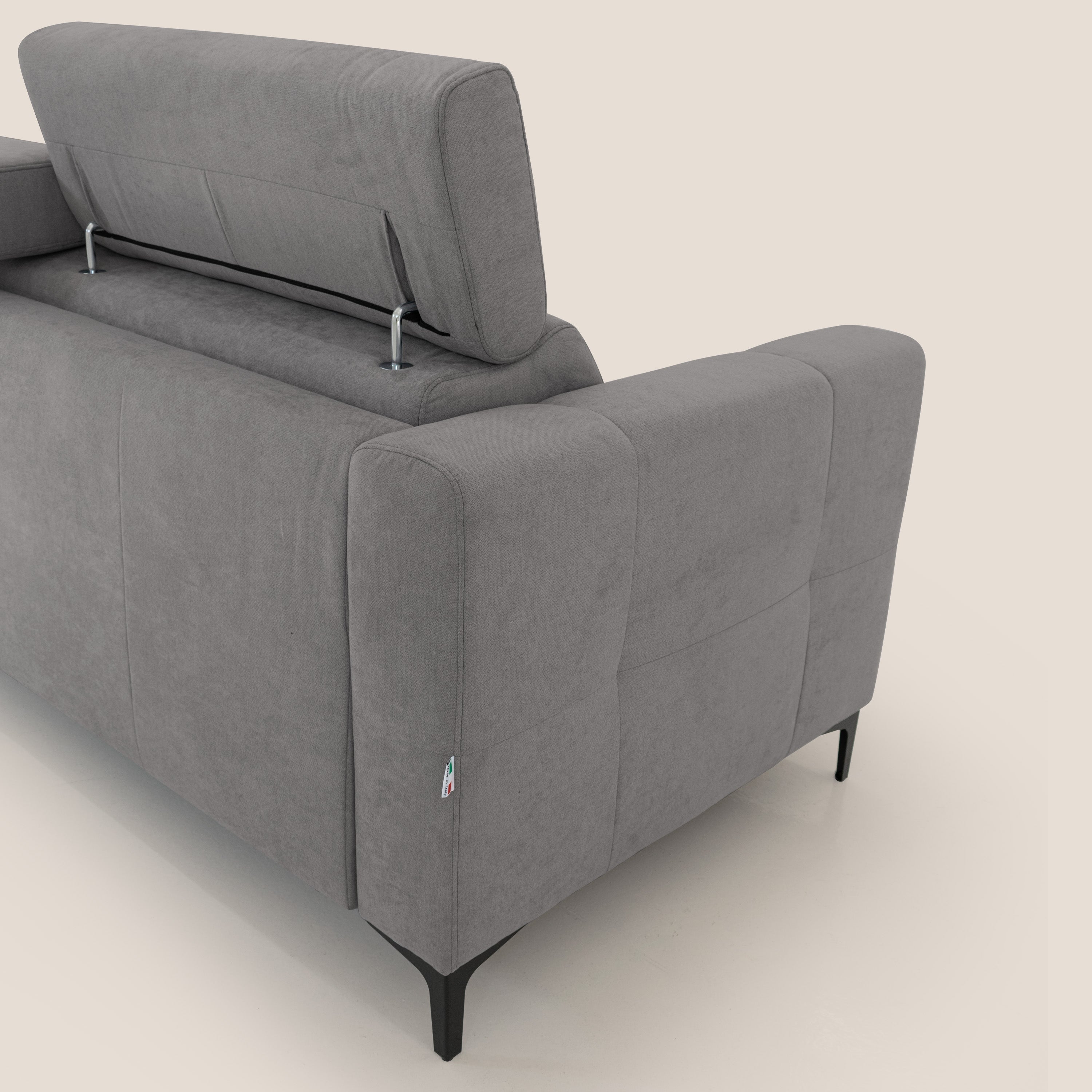 Gardenia divano letto materasso alto 18 cm con poggiatesta reclinabili e rivestimento impermeabile T02 grigio - divani.store