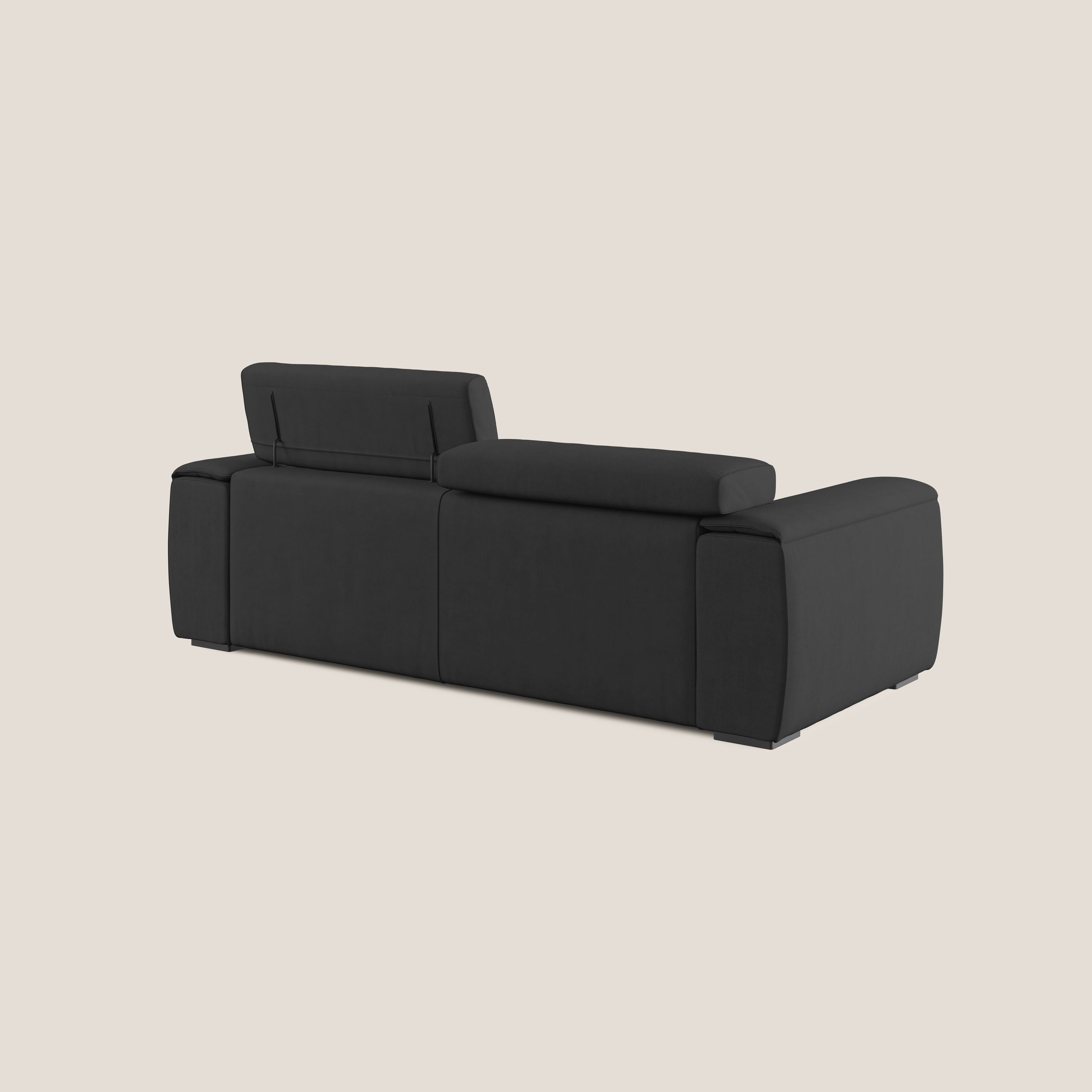 Zeno Divano con pouf estraibile poggiapiedi in tessuto morbido impermeabile T02 nero - divani.store