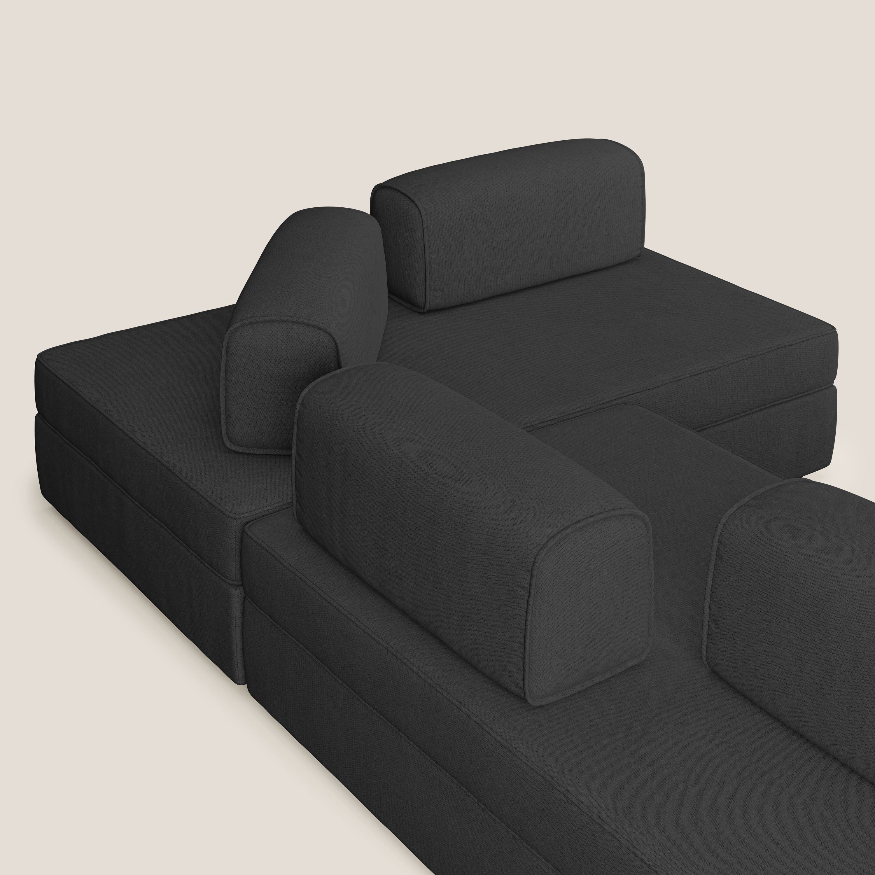 Liberty divano angolare con pouf estraibile e schienali movibili in tessuto morbido impermeabile T02 nero - divani.store