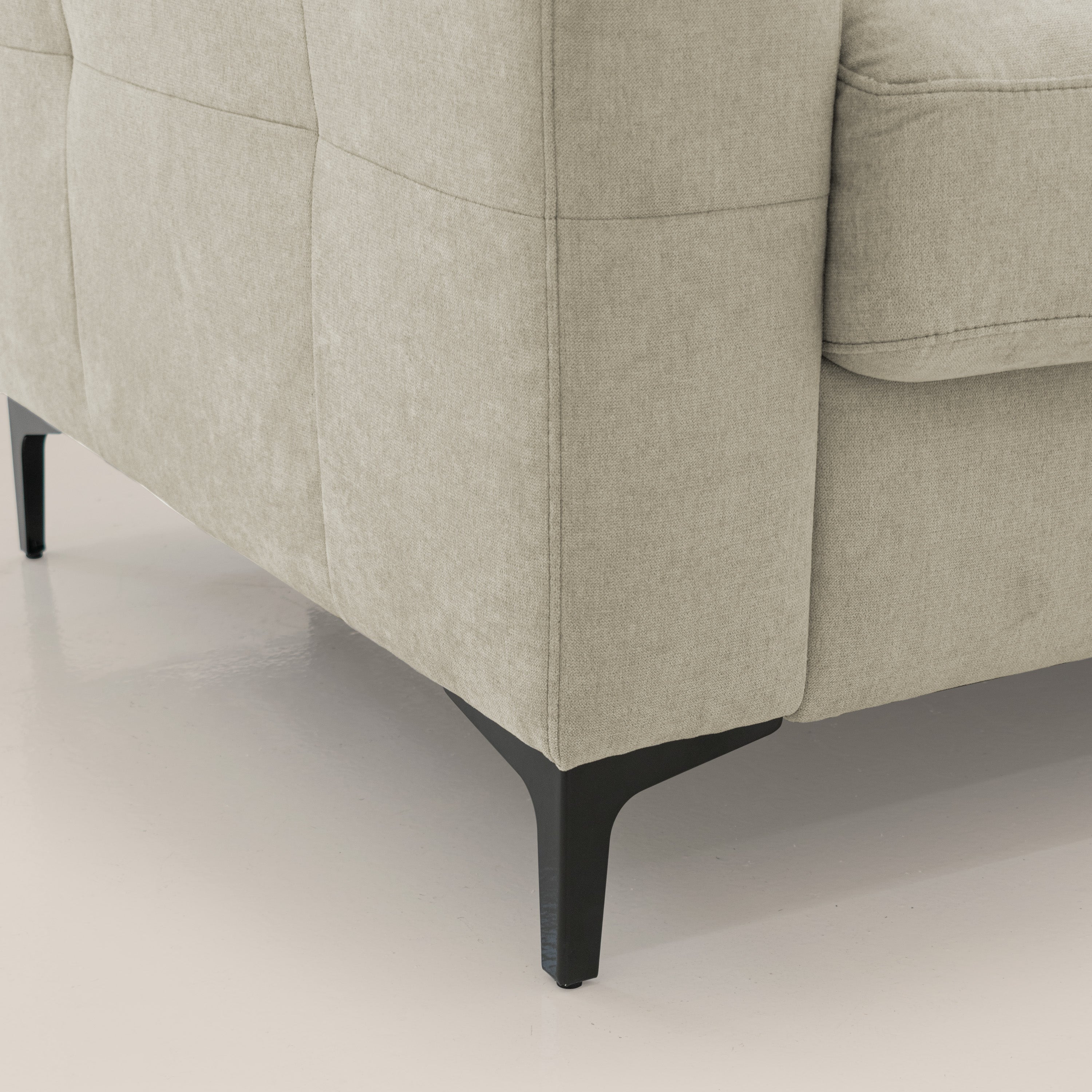 Gardenia divano letto materasso alto 18 cm con poggiatesta reclinabili e rivestimento impermeabile T02 panna - divani.store