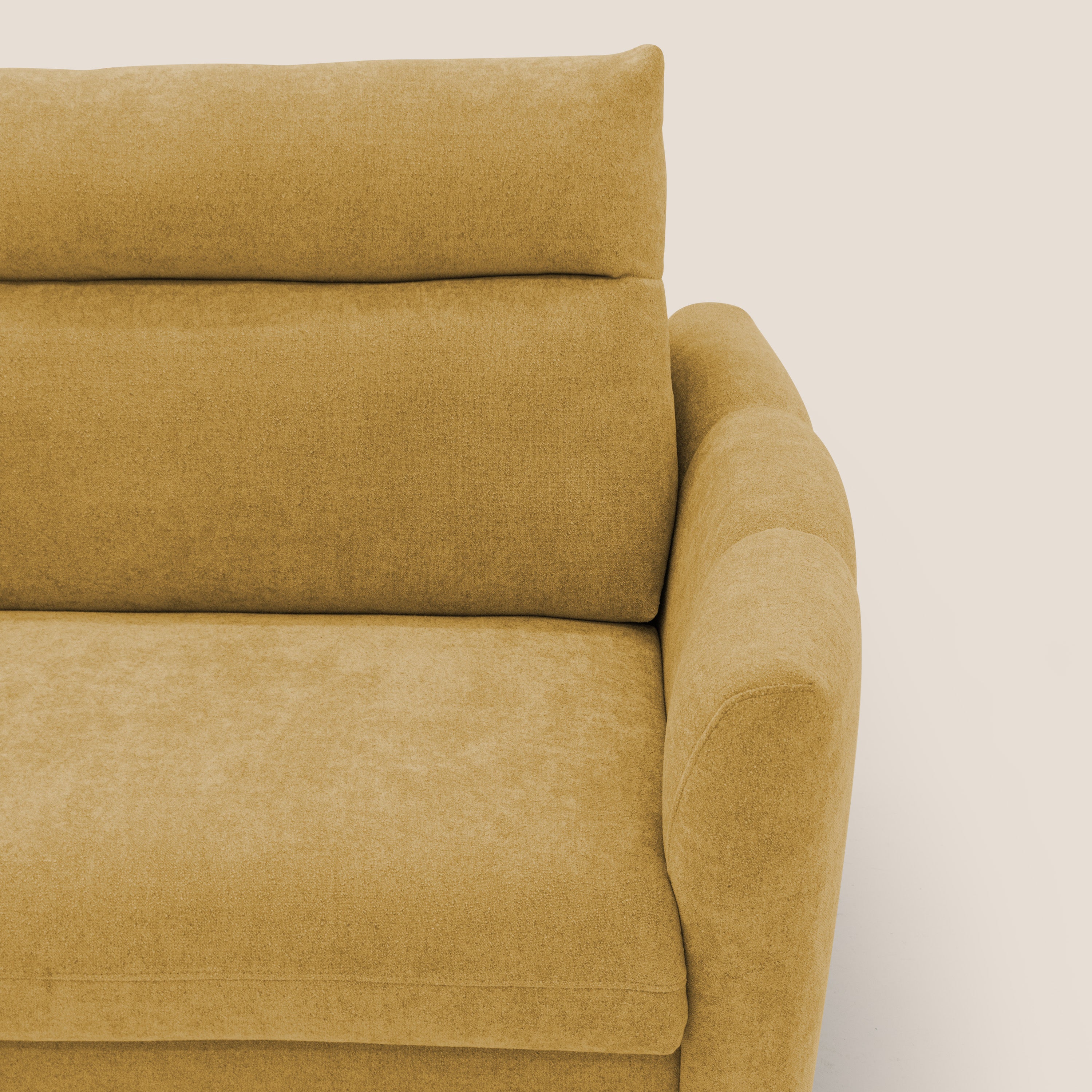 Peonia divano letto scandinavo con materasso H18 cm e morbido e alto schienale in tessuto Bouclé impermeabile T07 giallo - divani.store