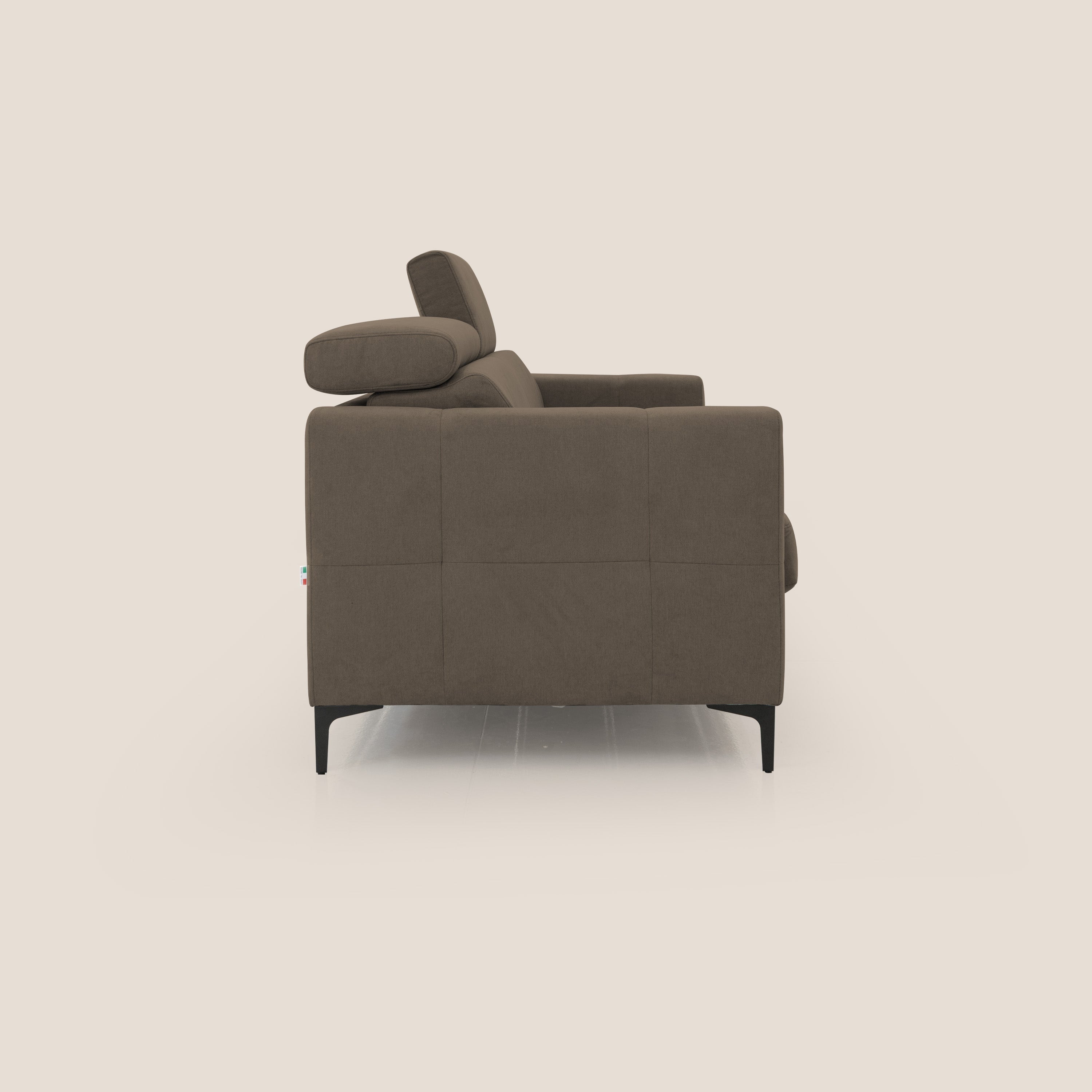 Gardenia divano letto materasso alto 18 cm con poggiatesta reclinabili e rivestimento impermeabile T02 marrone - divani.store