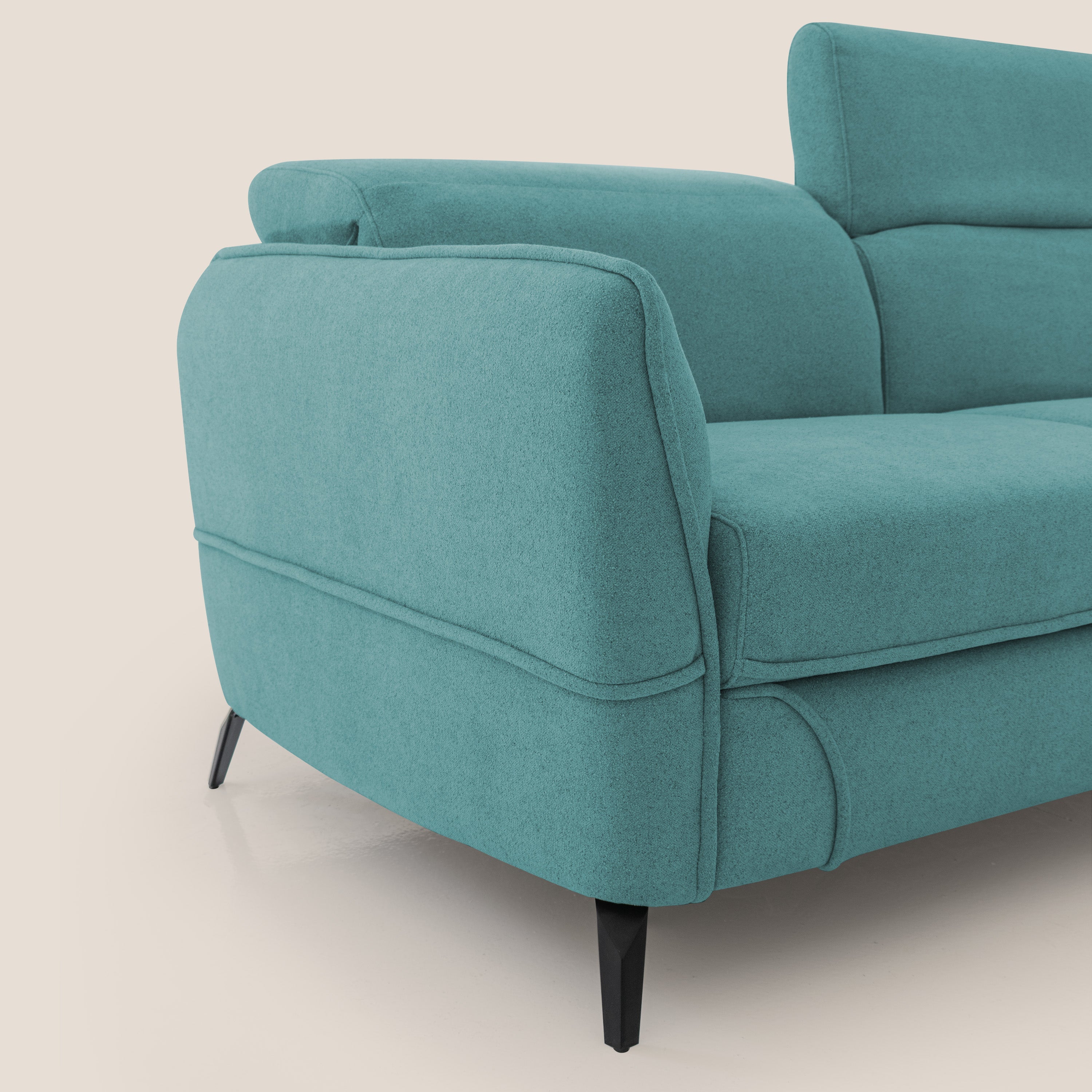 Bloom Divano con poggiapiedi estraibile piedini alti e poggiatesta reclinabili in tessuto bouclé impermeabile T07 azzurro - divani.store