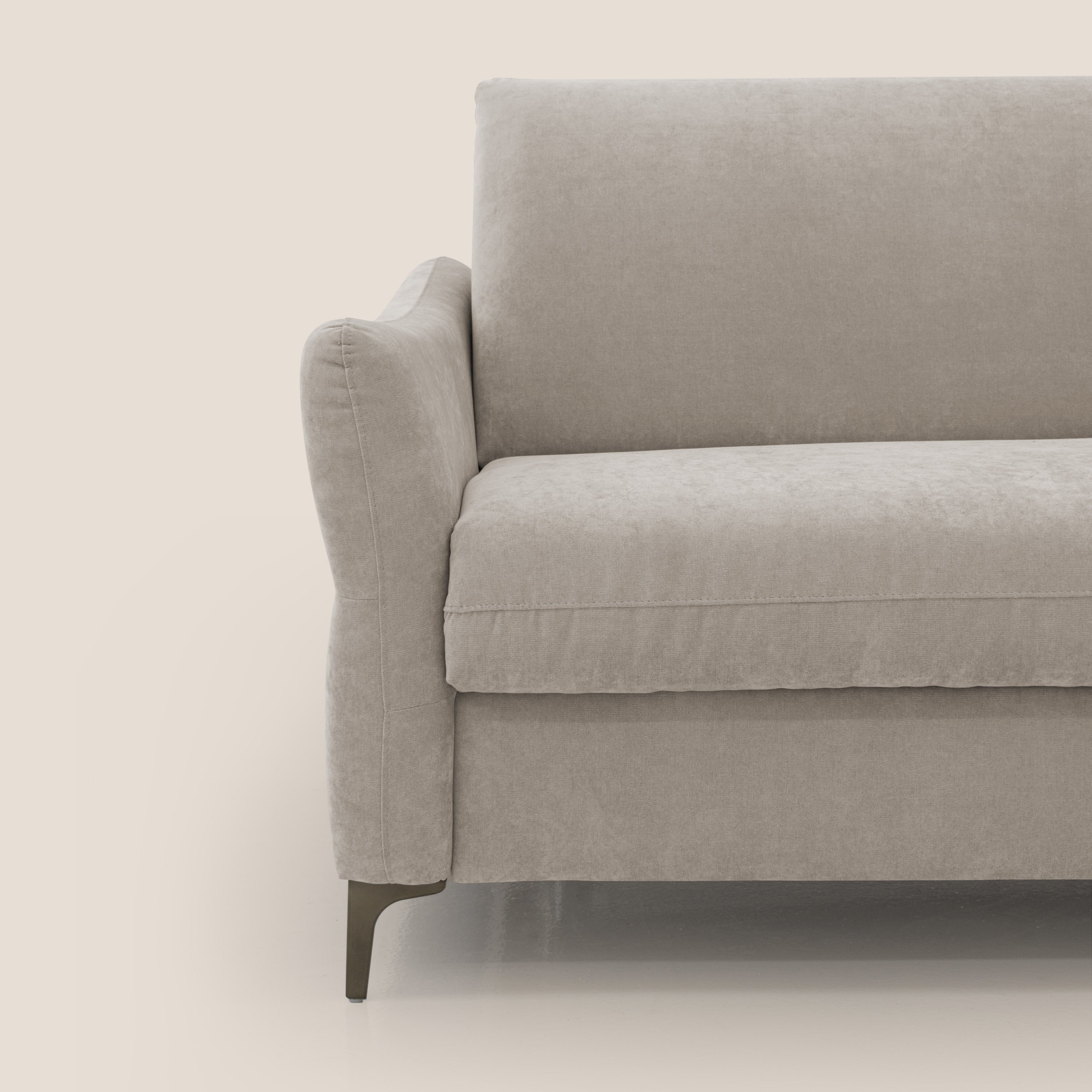 Dalia divano letto con materasso H18 cm e piedi alti in raffinato tessuto smacchiabile T17 beige - divani.store