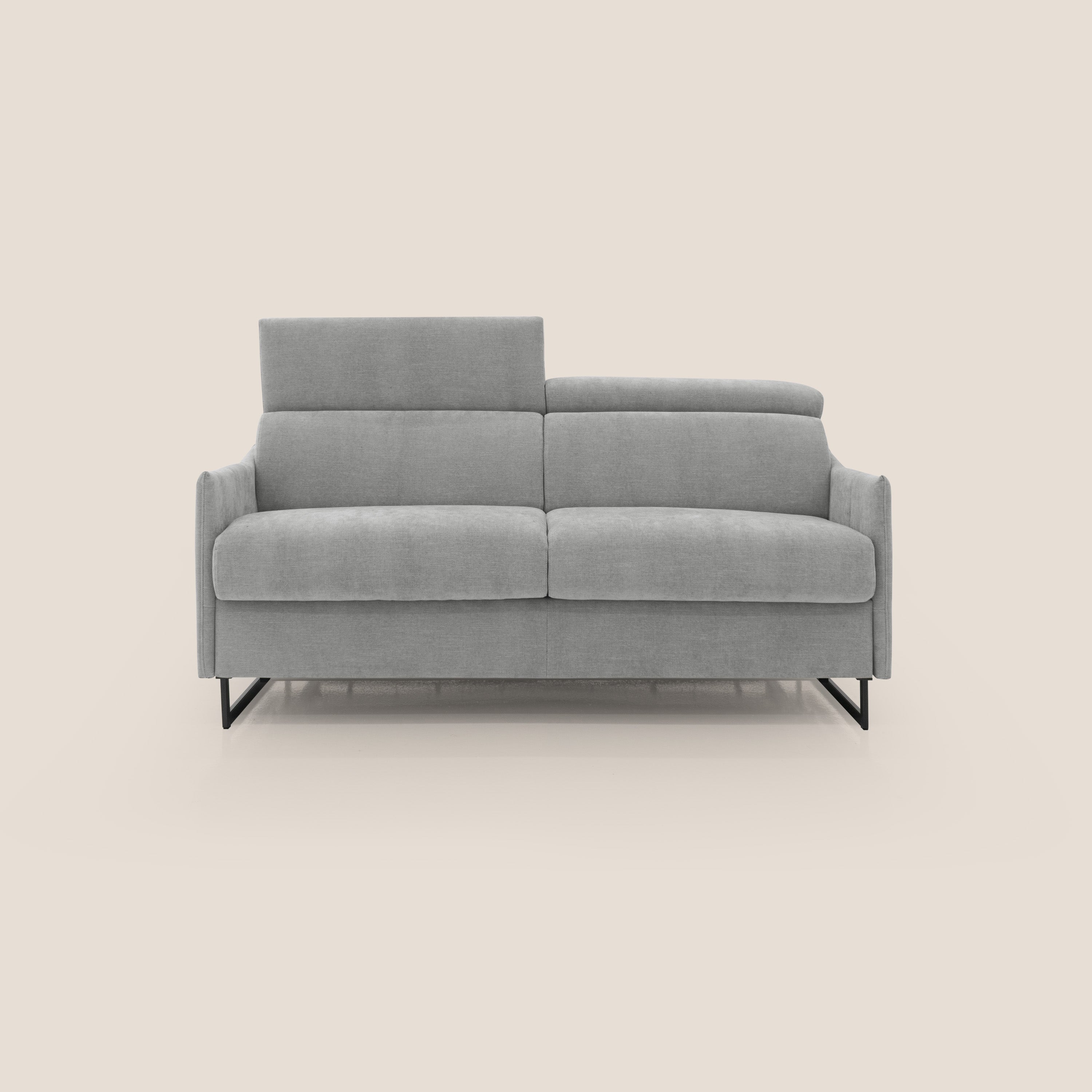 Loto divano letto salvaspazio materasso H18 cm con piedi alti in morbido tessuto impermeabile T14 grigio chiaro - divani.store