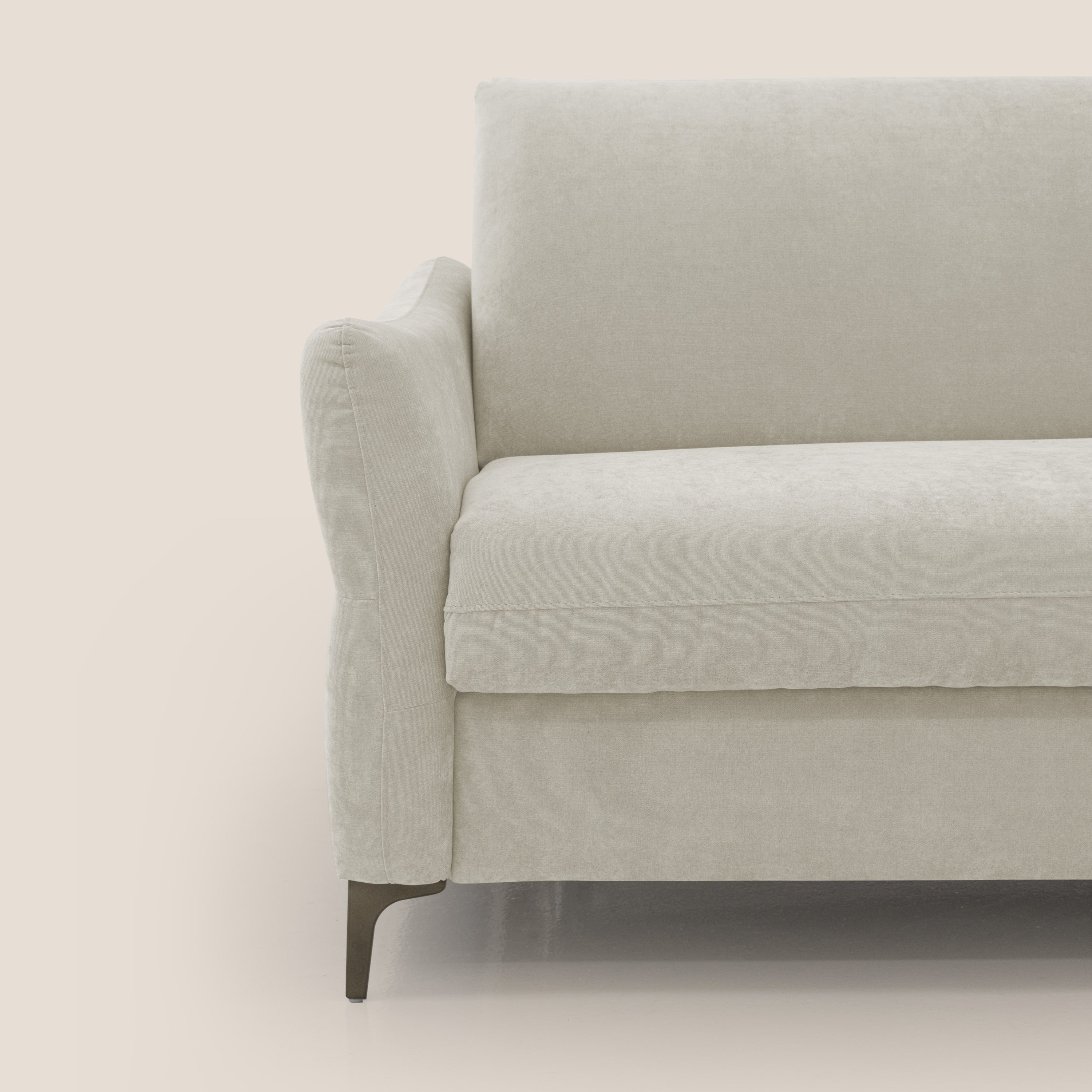 Dalia divano letto con materasso H18 cm e piedi alti in raffinato tessuto smacchiabile T17 panna - divani.store