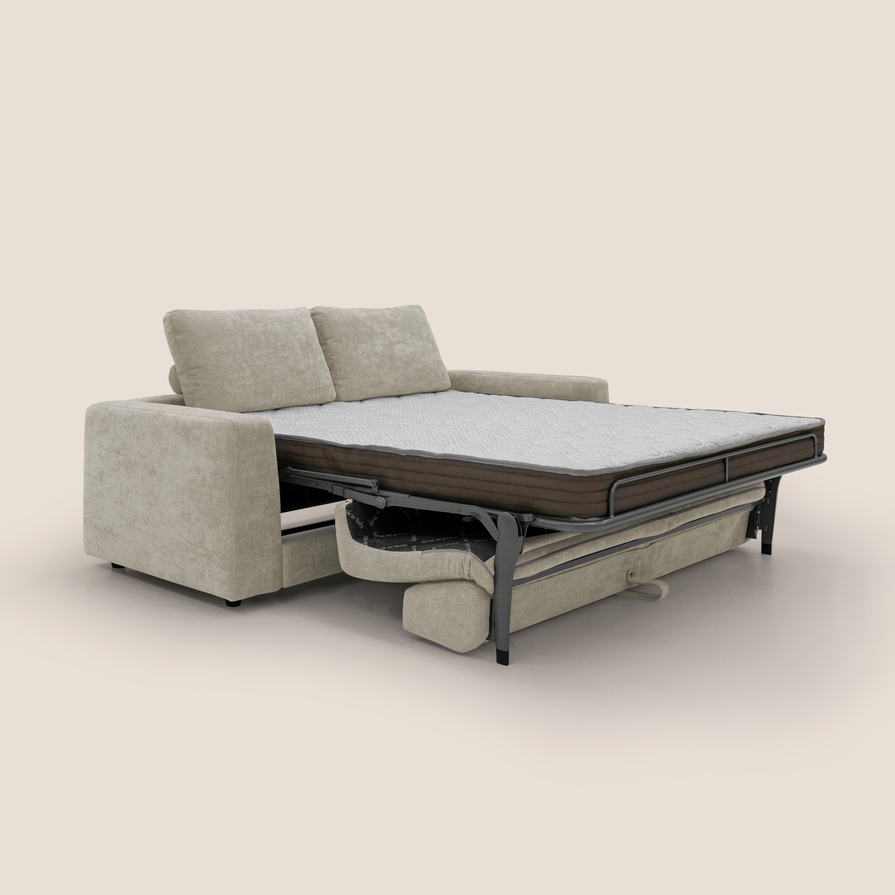 Freia Divano letto minimal materasso h15 cm con morbidi schienali in tessuto impermeabile T14 panna - divani.store