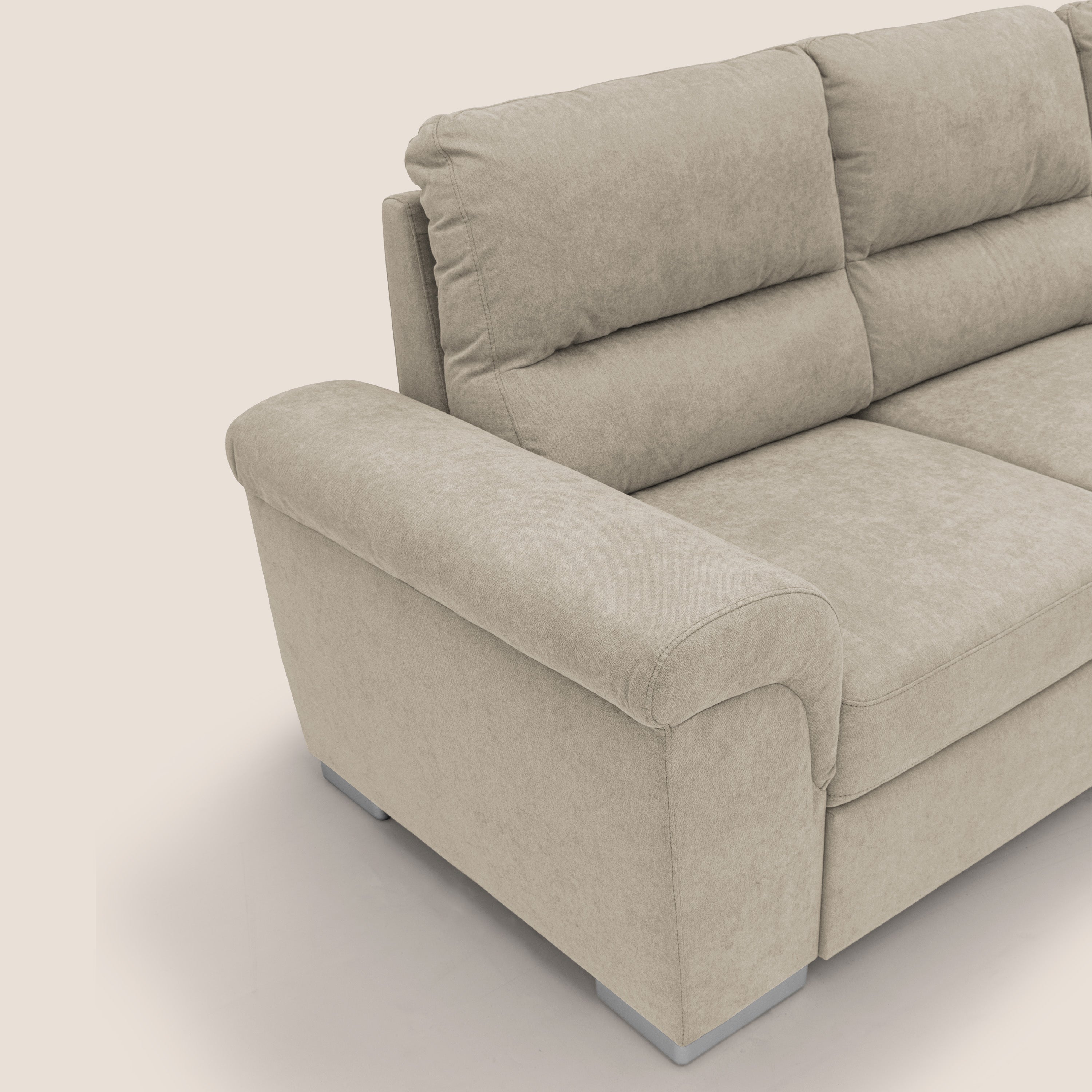 Minerva divano angolare con estraibile a cassettone e pouf contenitore in tessuto morbido impermeabile T02 panna - divani.store