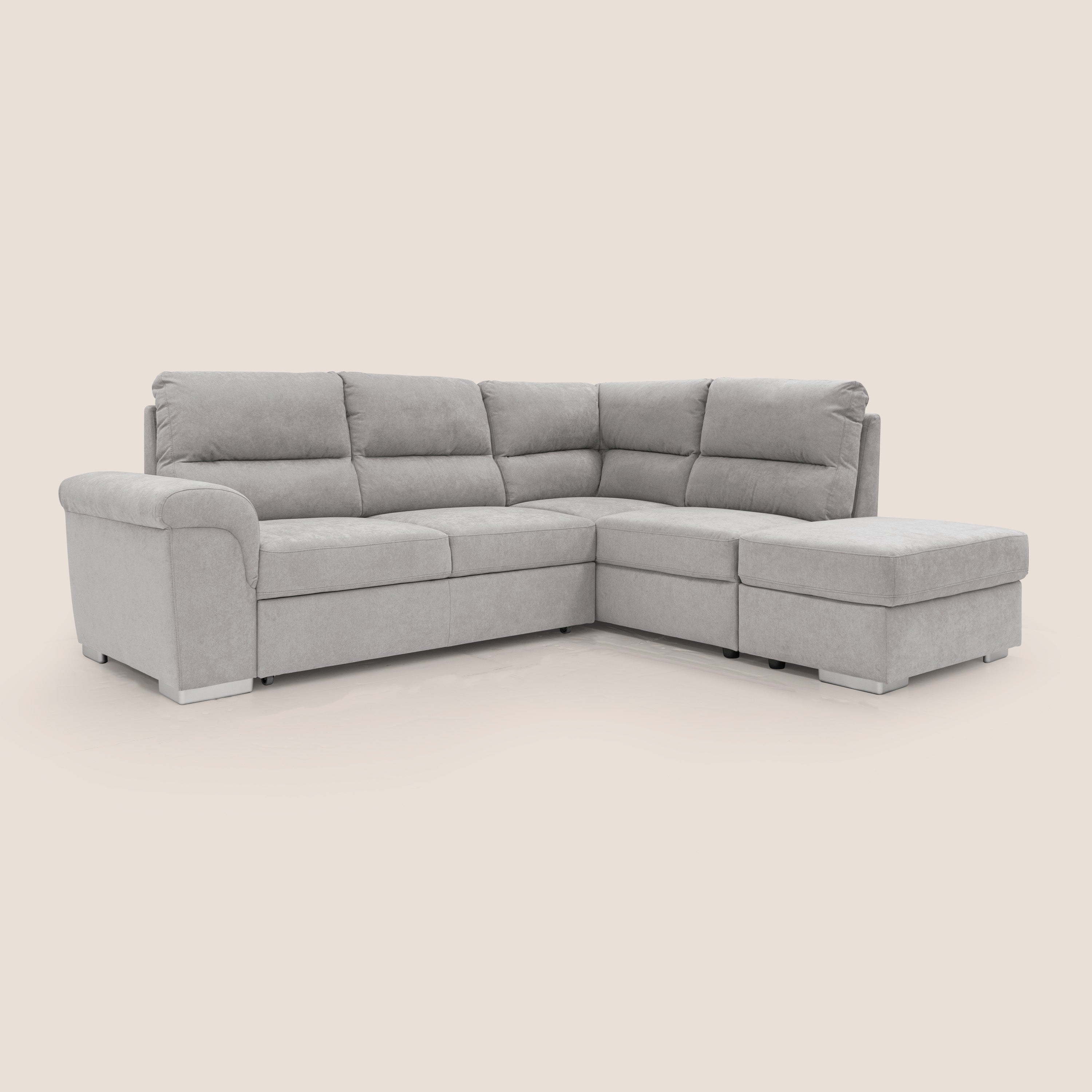 Minerva divano angolare con estraibile a cassettone e pouf contenitore in tessuto morbido impermeabile T02 grigio chiaro - divani.store