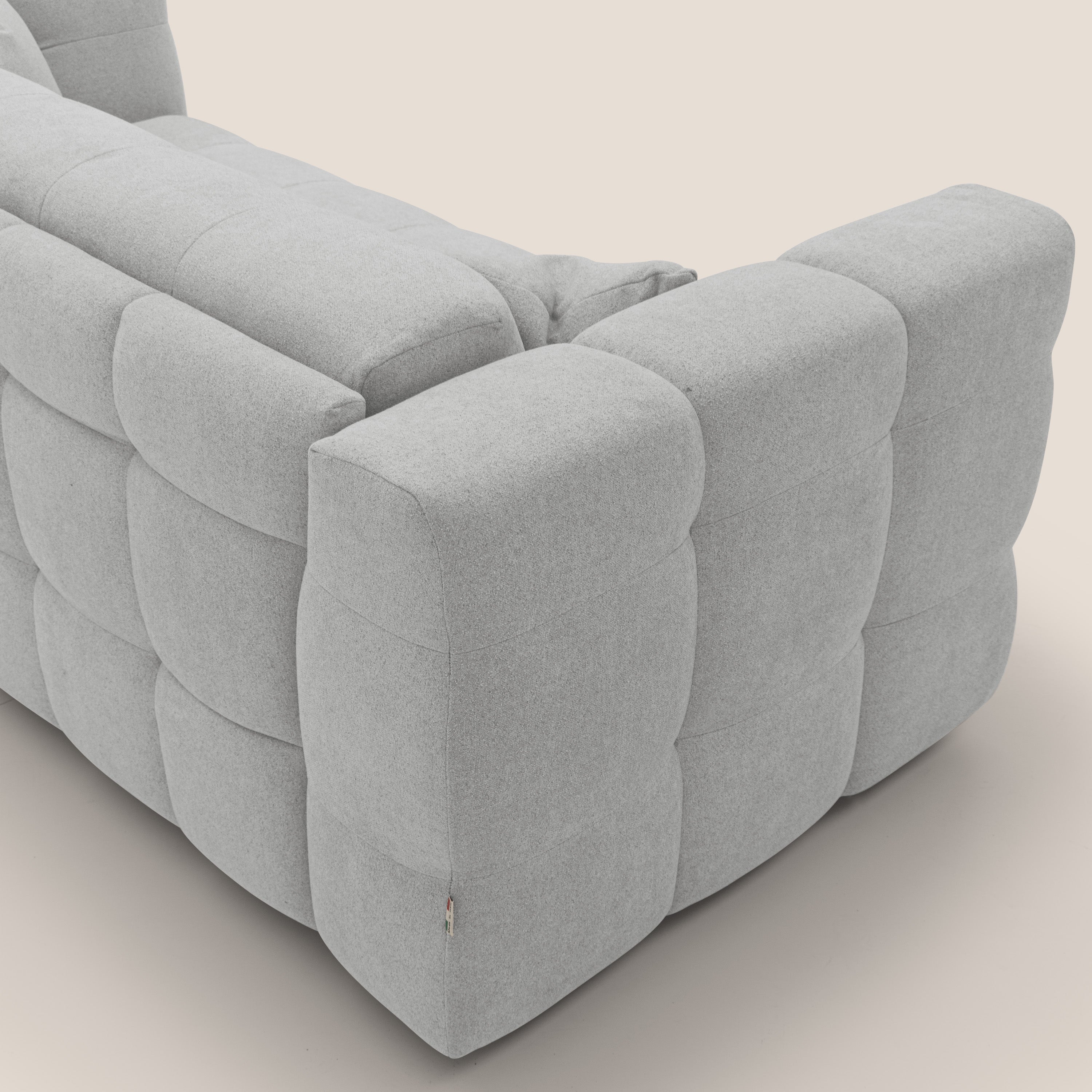 Tender Divano letto matrimoniale dal design innovativo in tessuto bouclet impermeabile T07 grigio - divani.store