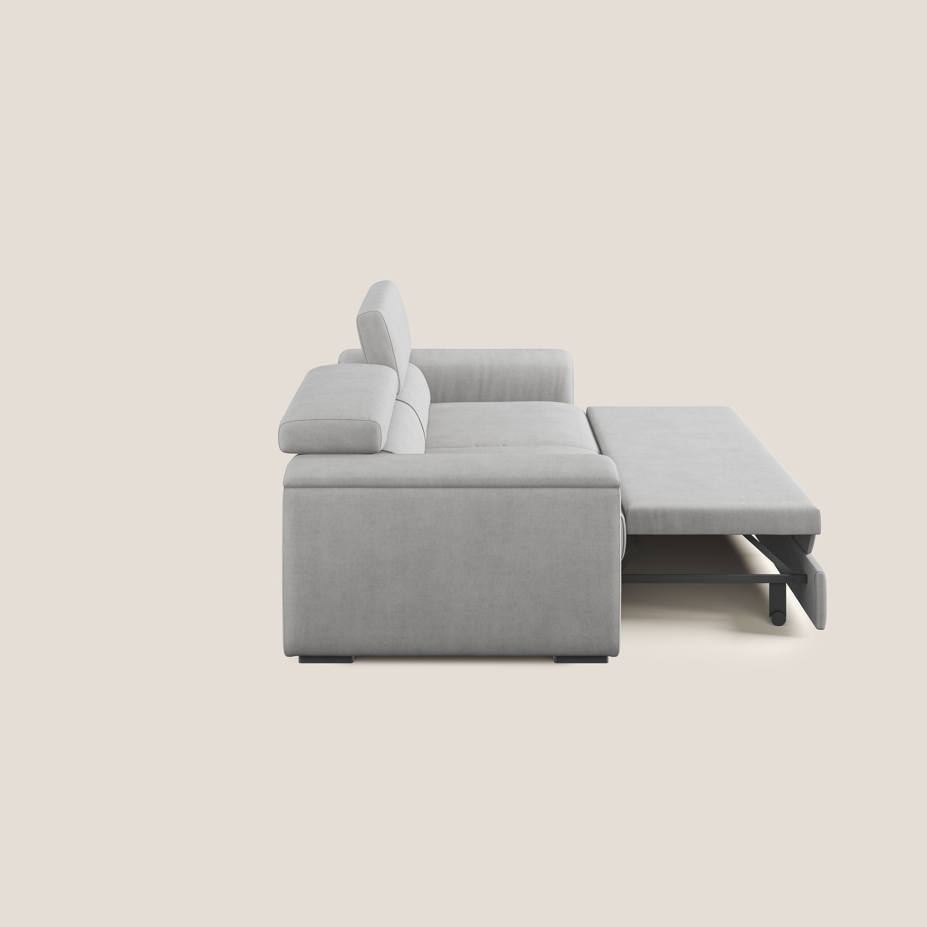 Zeno Divano con pouf estraibile poggiapiedi in tessuto morbido impermeabile T02 grigio chiaro - divani.store