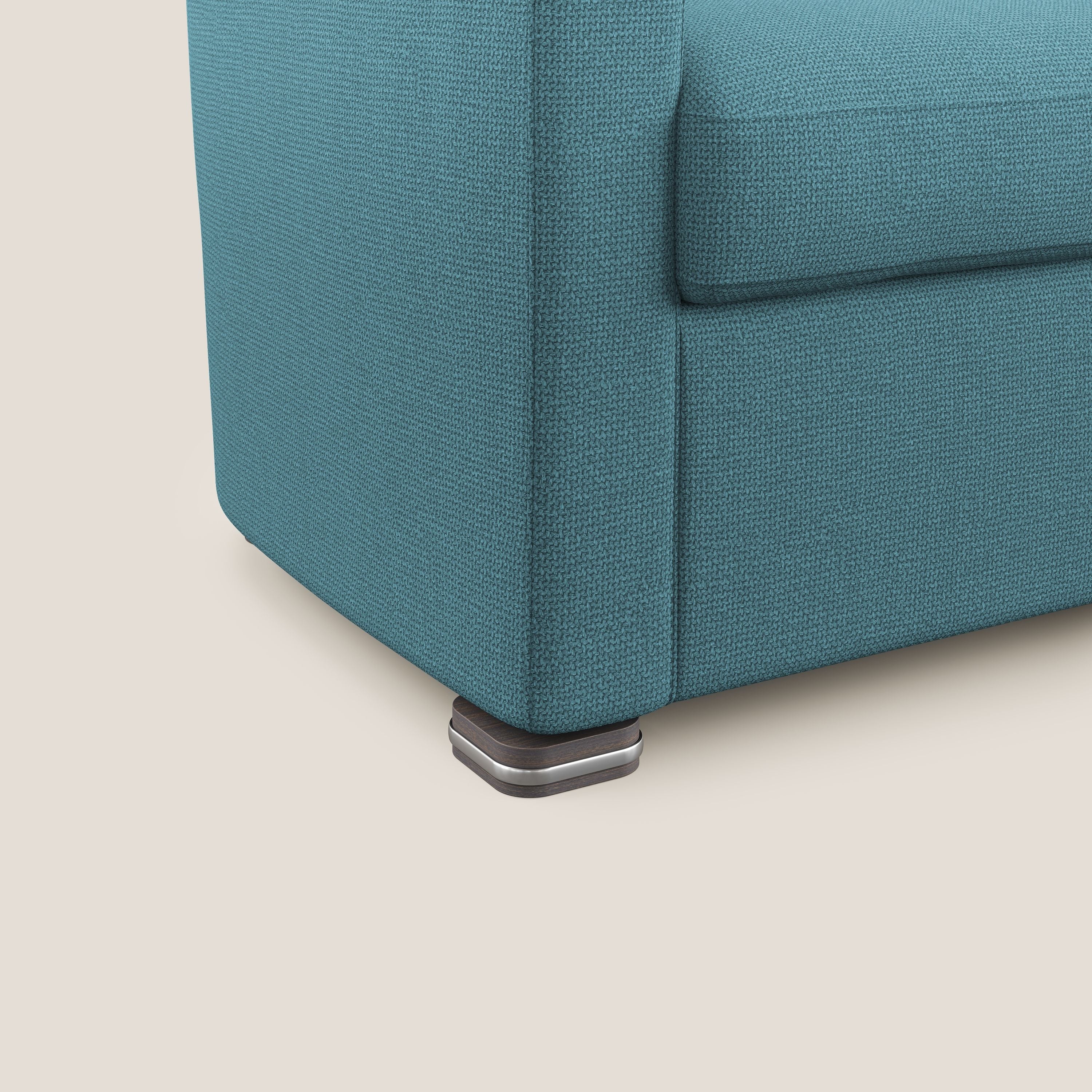 Cloe Poltroncina in tessuto smacchiabile con acqua QuickClean T08 azzurro - divani.store