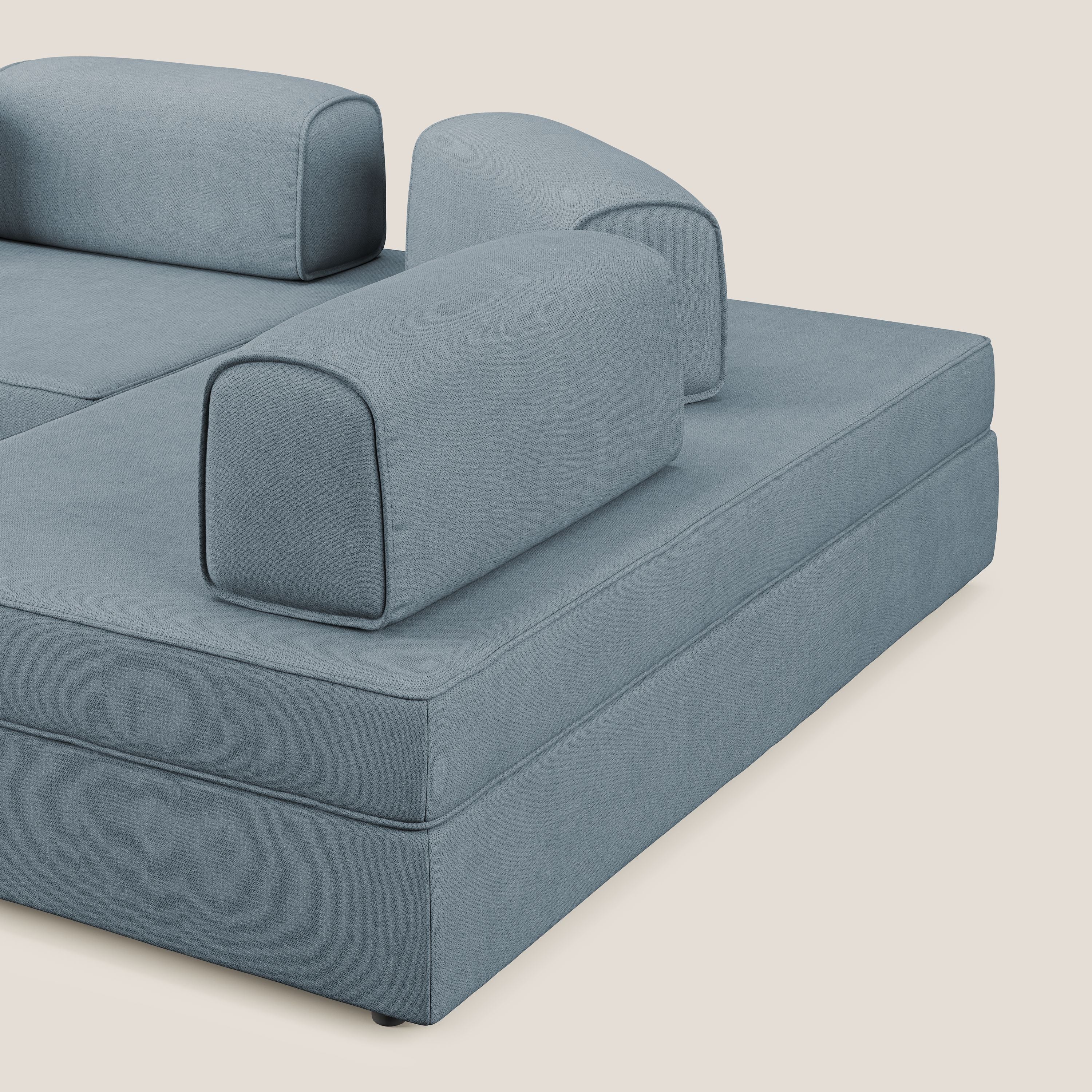 Liberty divano angolare con pouf estraibile e schienali movibili in tessuto morbido impermeabile T02 carta da zucchero - divani.store