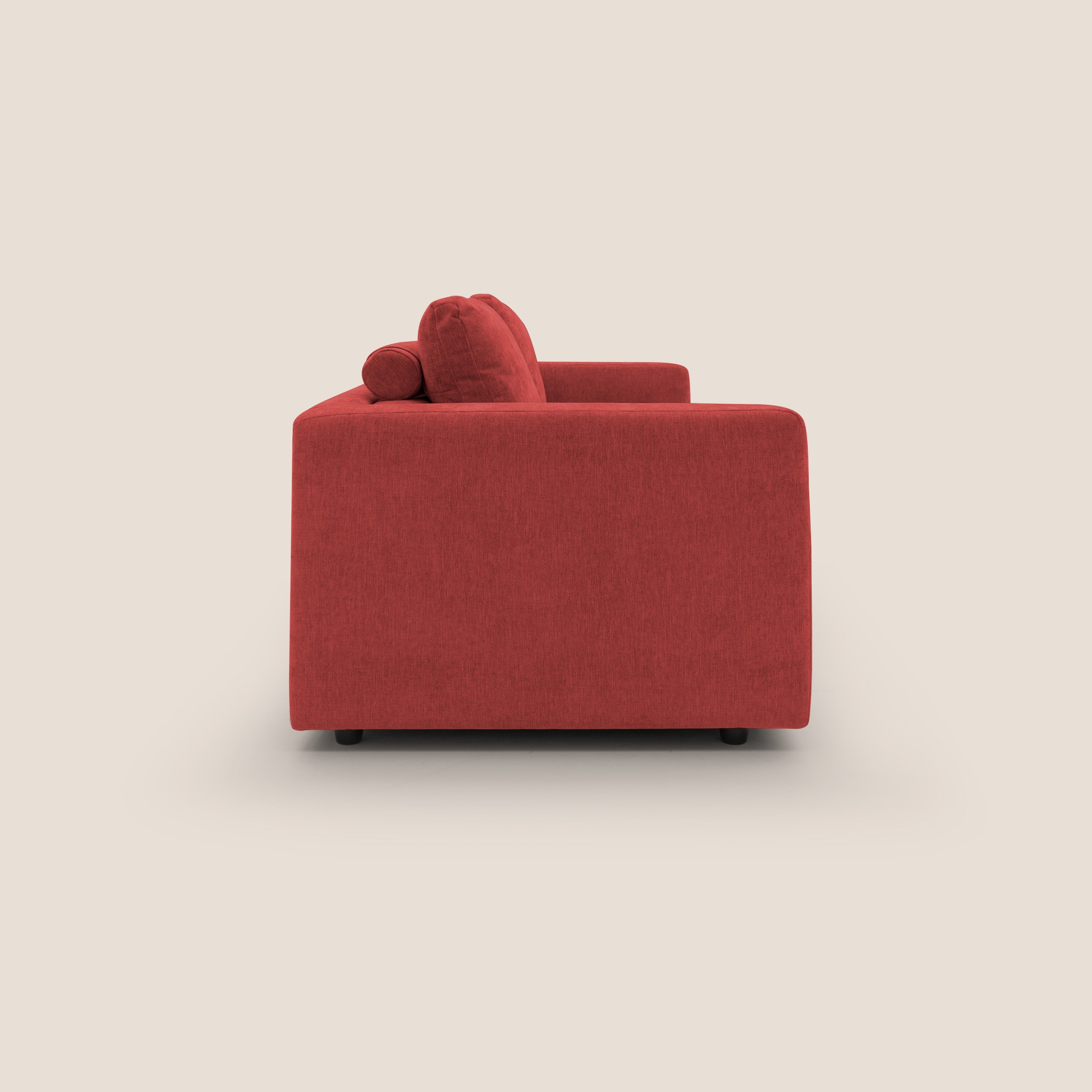 Freia Divano letto minimal materasso h15 cm con morbidi schienali in tessuto impermeabile T14 rosso - divani.store