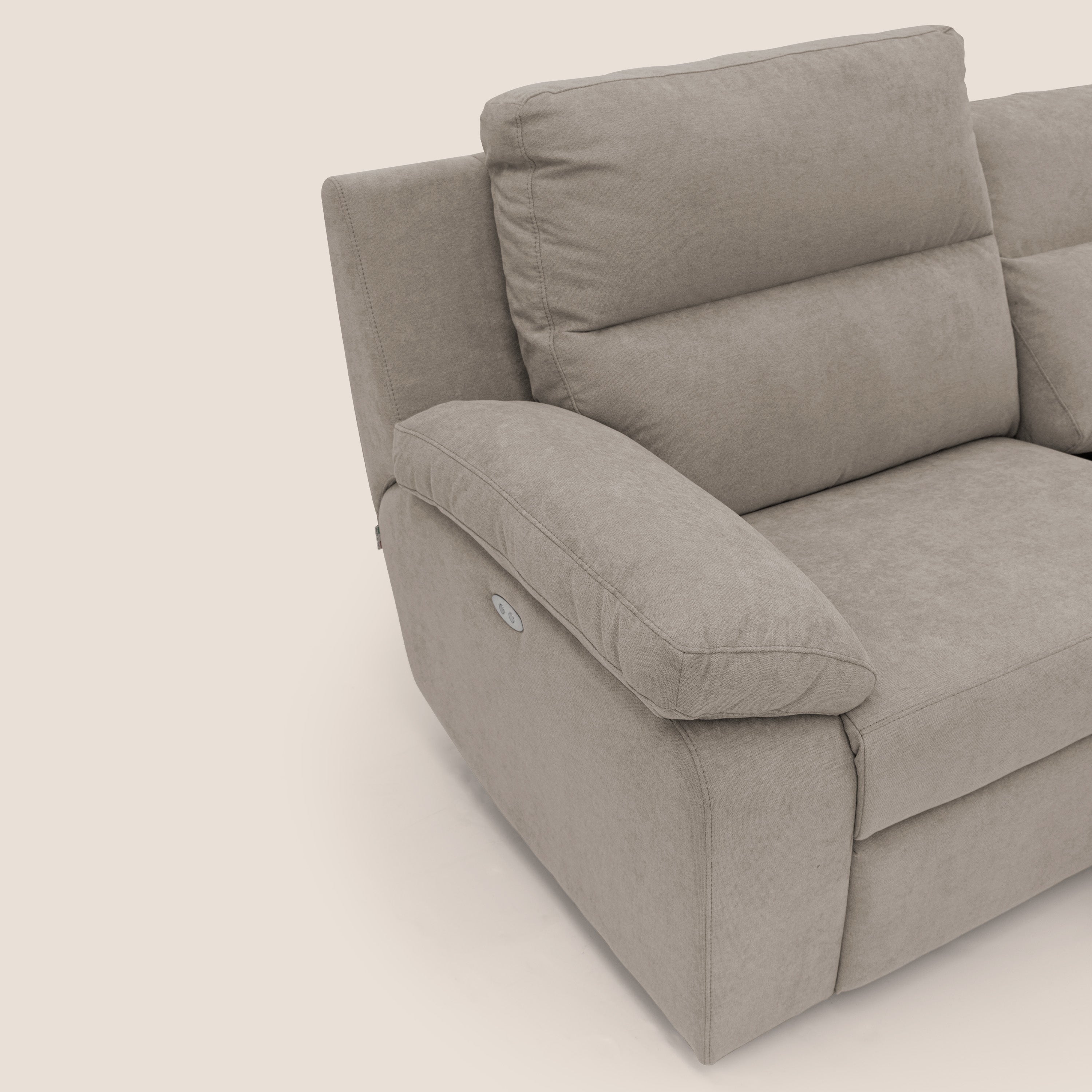 Romeo Divano relax con recliner elettrico in morbido tessuto impermeabile T02 beige - divani.store