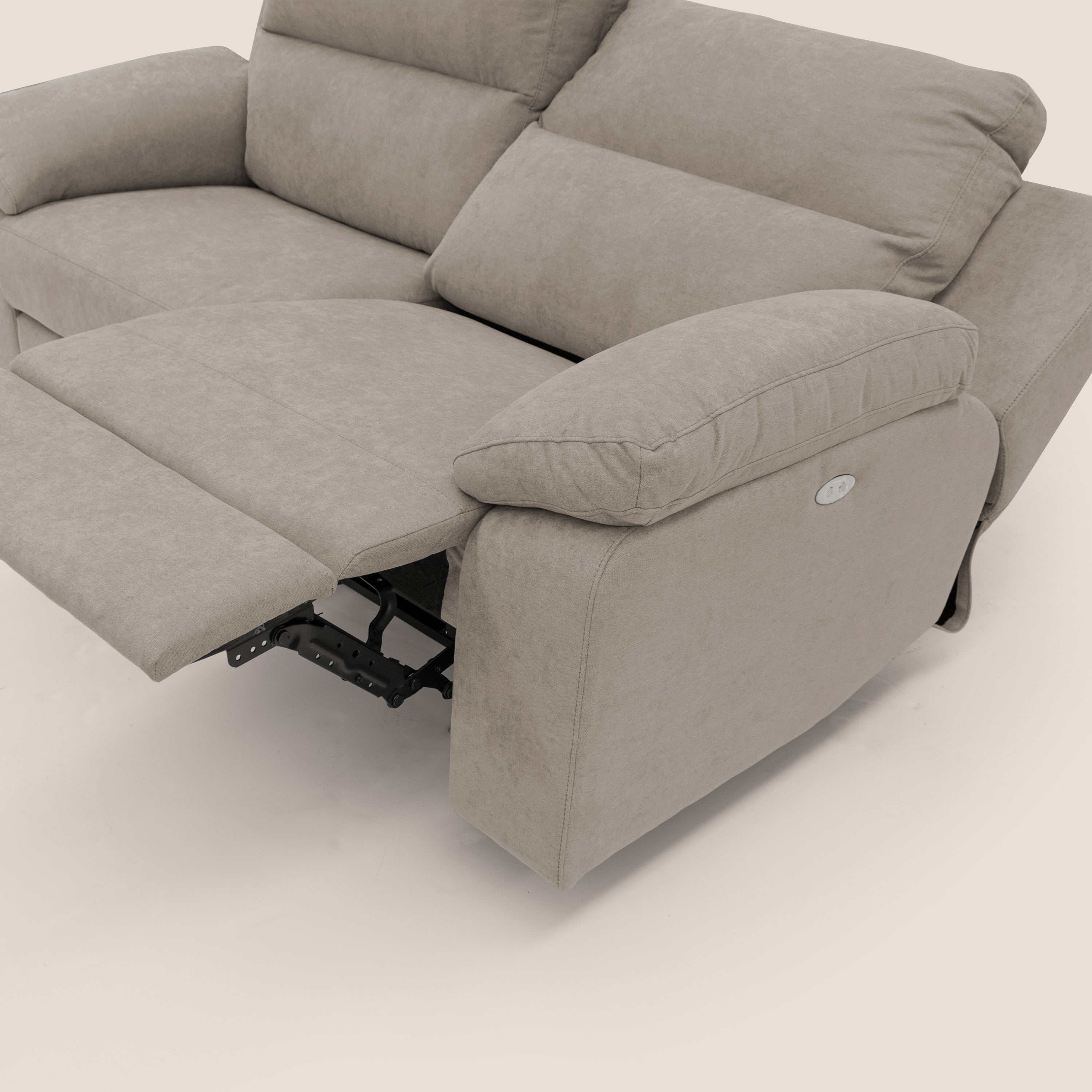 Romeo Divano relax con recliner elettrico in morbido tessuto impermeabile T02 beige - divani.store