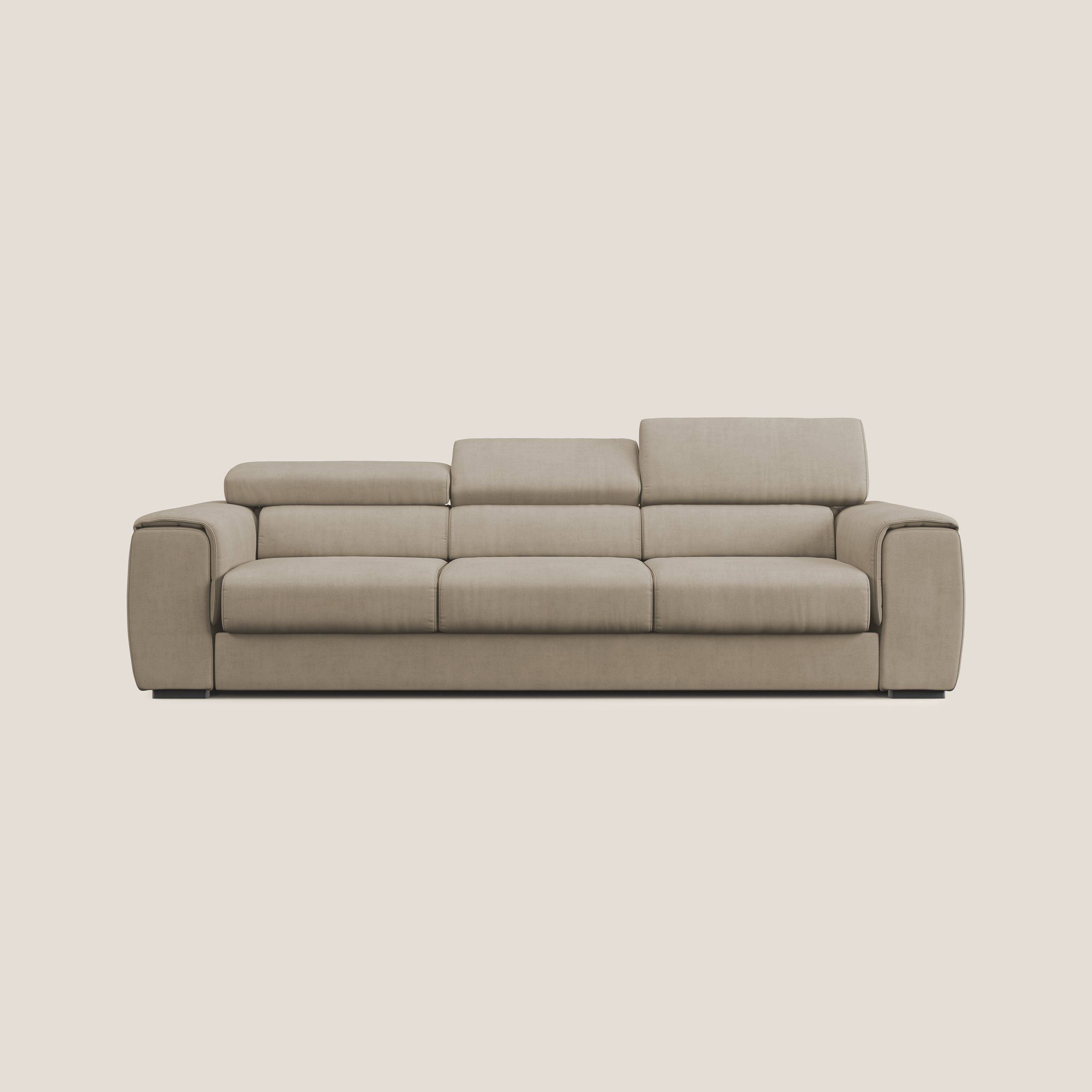 Zeno Divano con pouf estraibile poggiapiedi a 3 sedute in tessuto morbido impermeabile T02 beige - divani.store