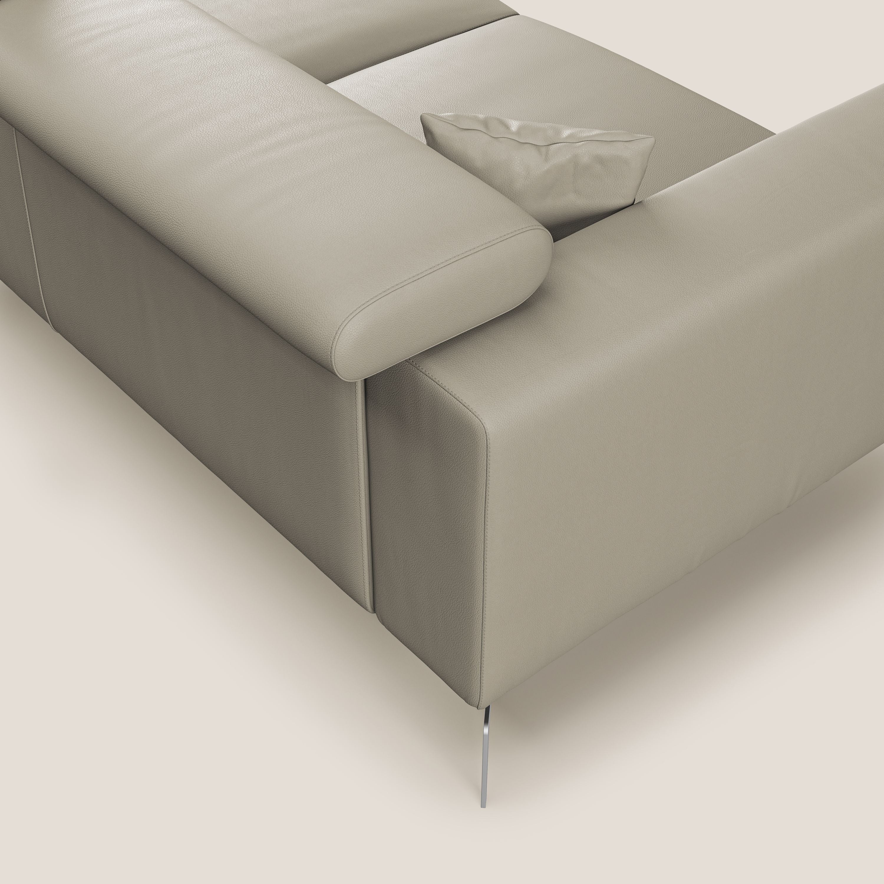 Blade Divano moderno angolare con poggiatesta reclinabili in Ecopelle T04 tortora - divani.store