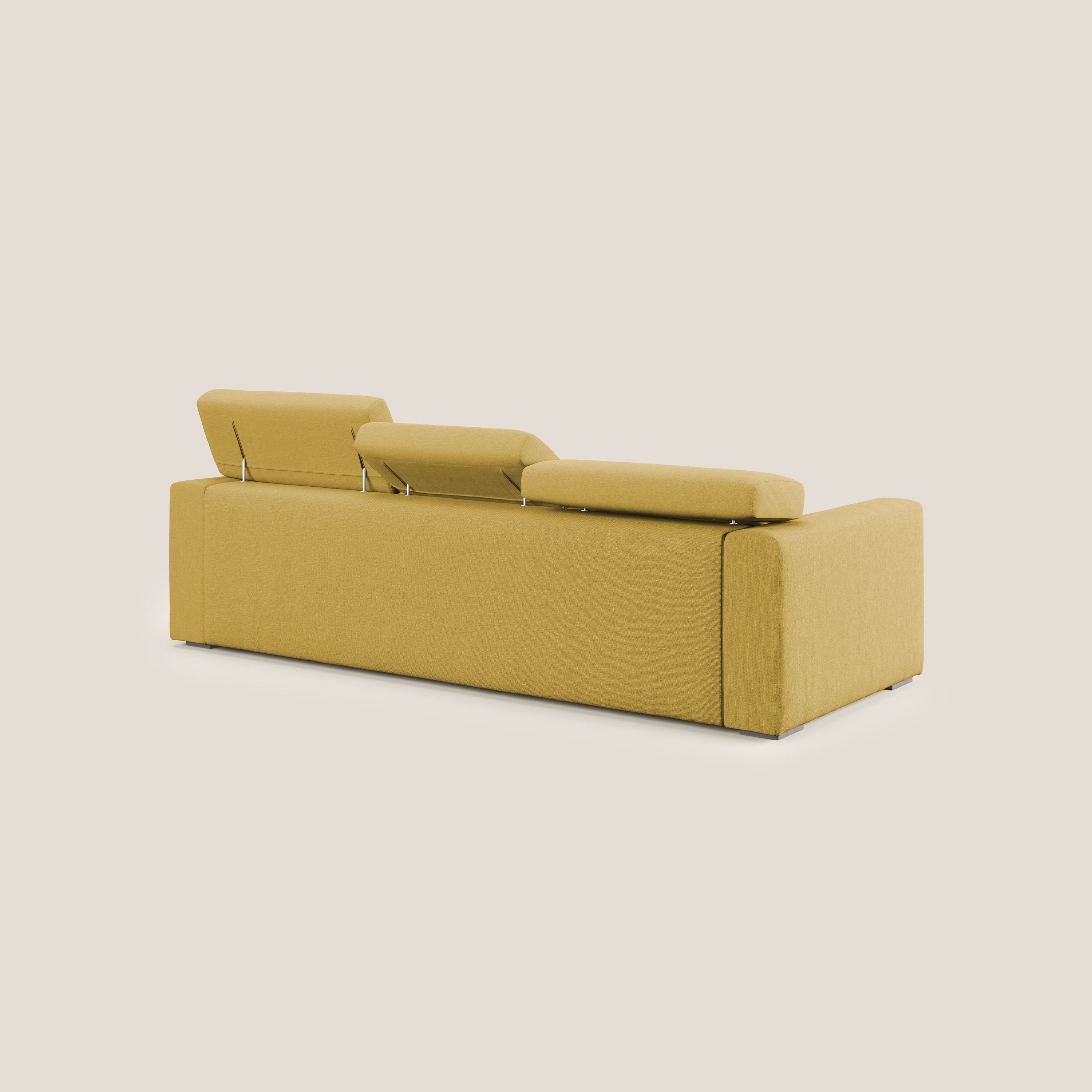 Dylan divano a 3 sedute con pouf estraibile poggiapiedi in tessuto simil cotone impermeabile T13 giallo - divani.store