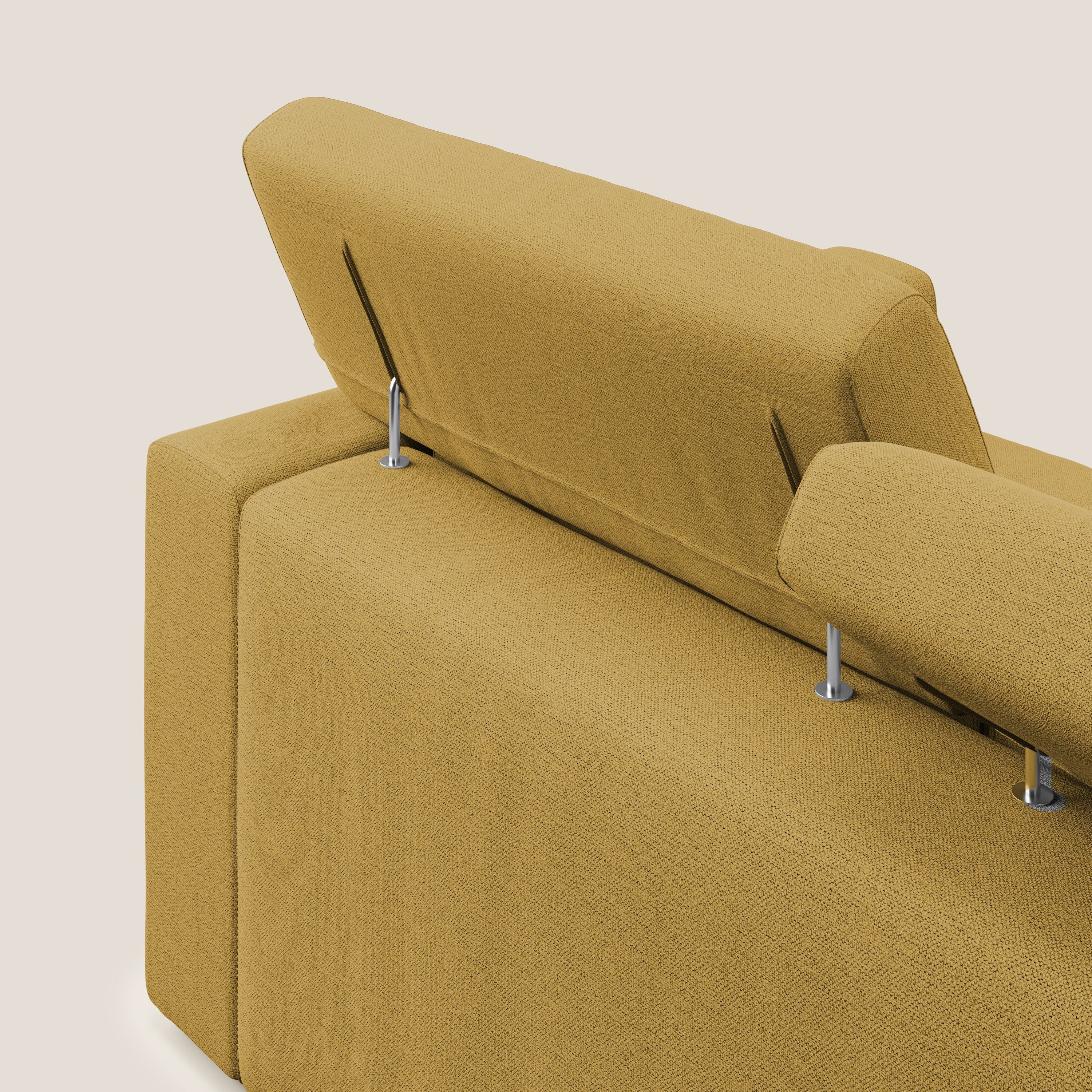 Dylan divano a 3 sedute con pouf estraibile poggiapiedi in tessuto fiammato simil cotone impermeabile T19 giallo - divani.store