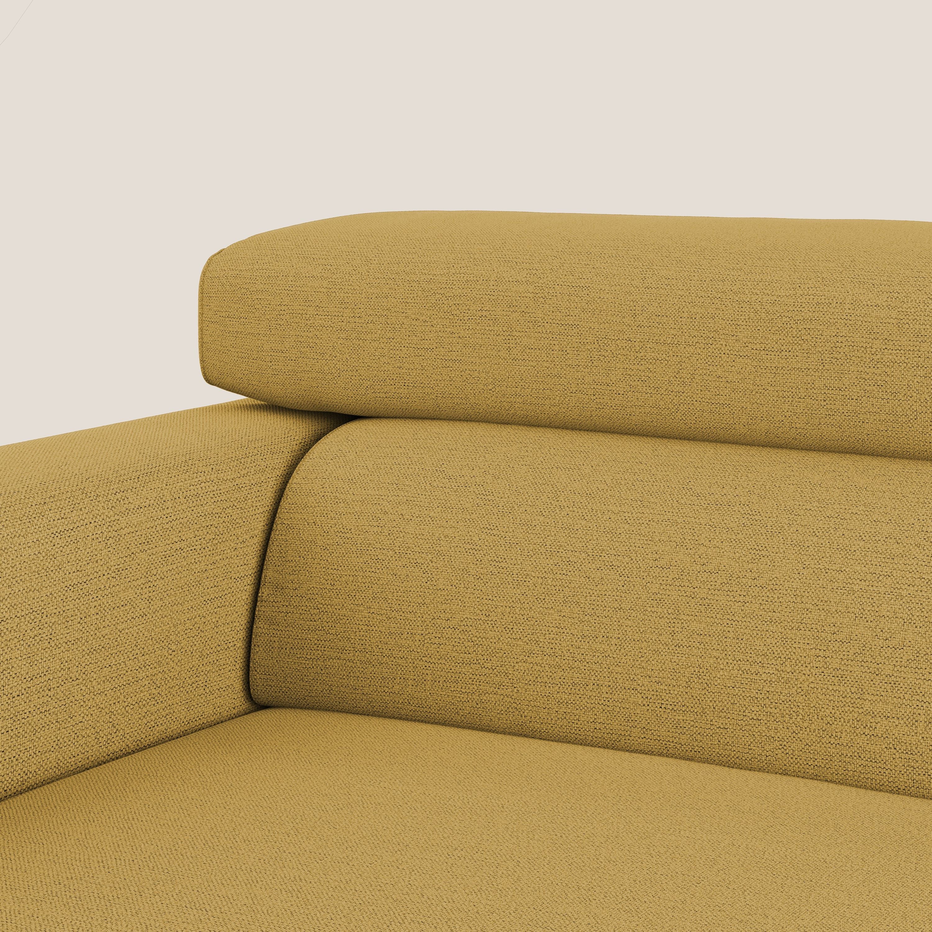 Dylan divano allungabile con pouf estraibile poggiapiedi in tessuto fiammato simil cotone impermeabile T19 giallo - divani.store