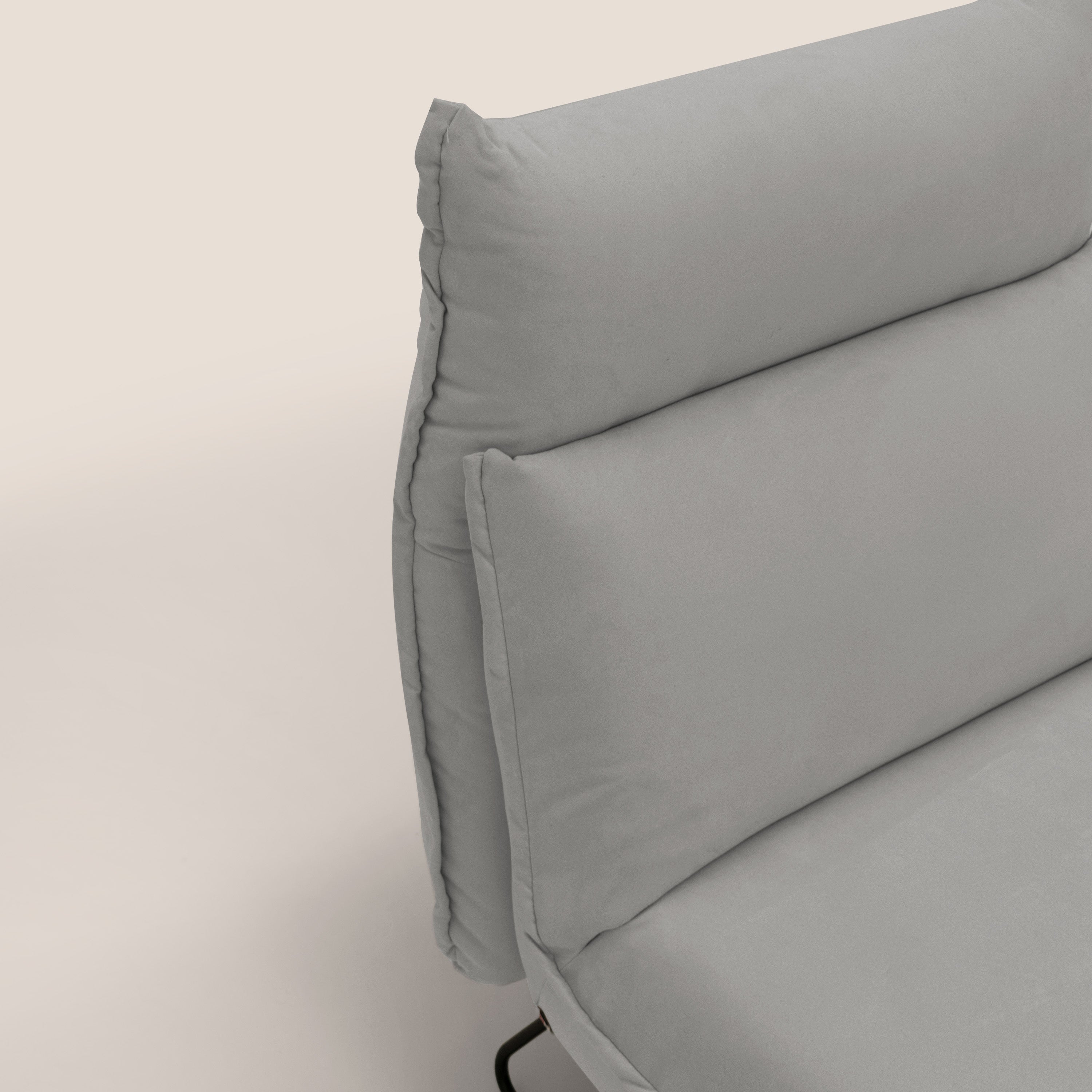 Tessa Poltroncina dal design moderno in morbida microfibra smacchiabile T11 grigio chiaro - divani.store