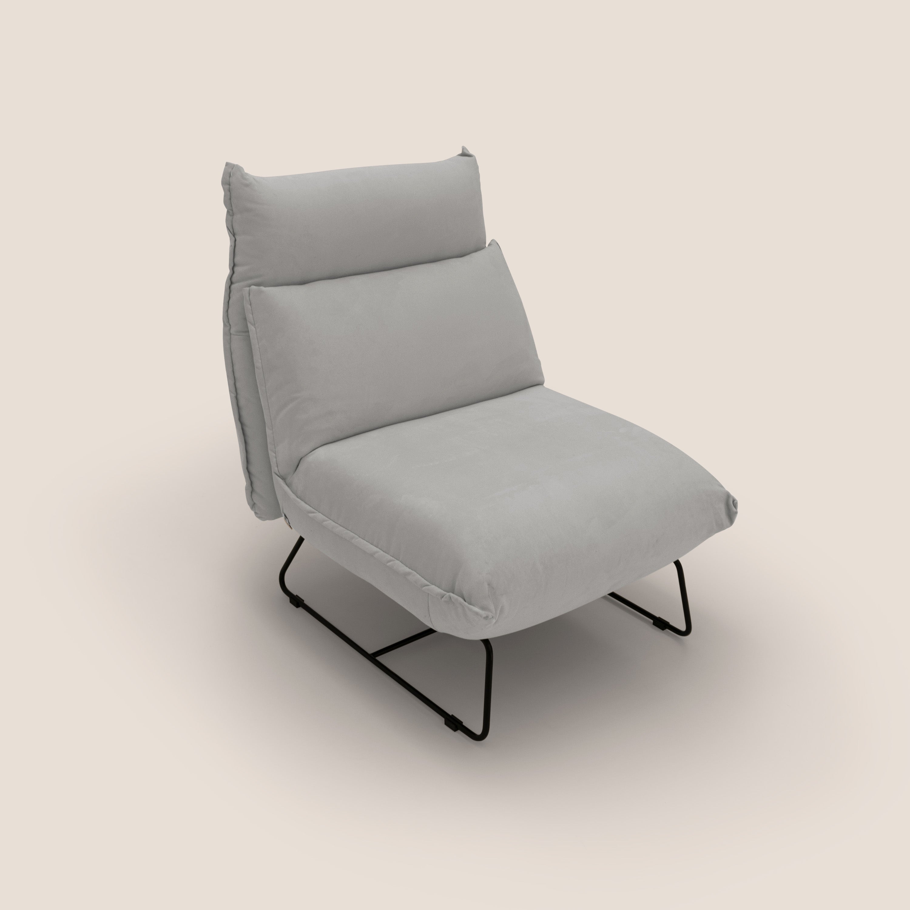 Tessa Poltroncina dal design moderno in morbida microfibra smacchiabile T11 grigio chiaro - divani.store