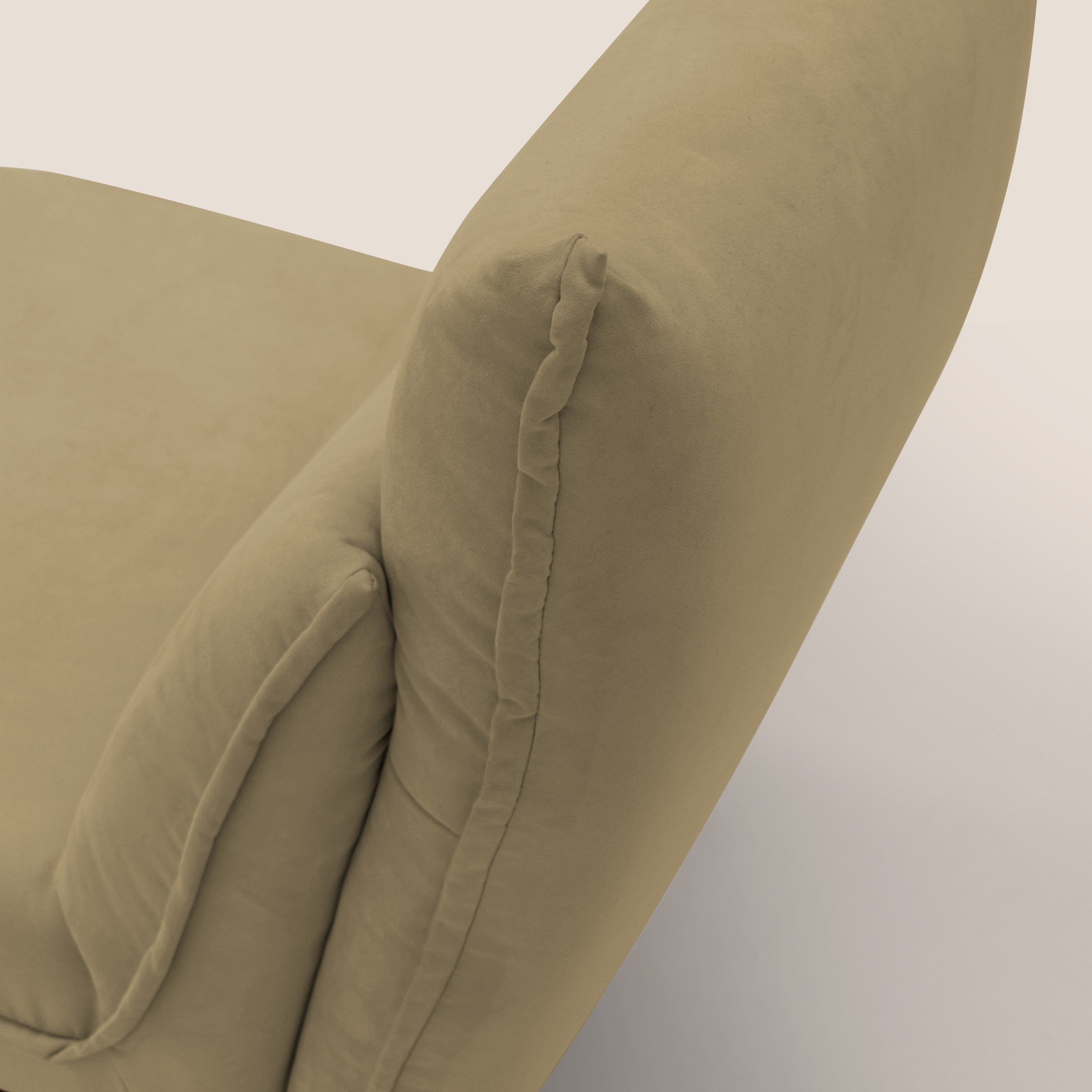 Tessa Poltroncina dal design moderno in morbida microfibra smacchiabile T11 beige - divani.store