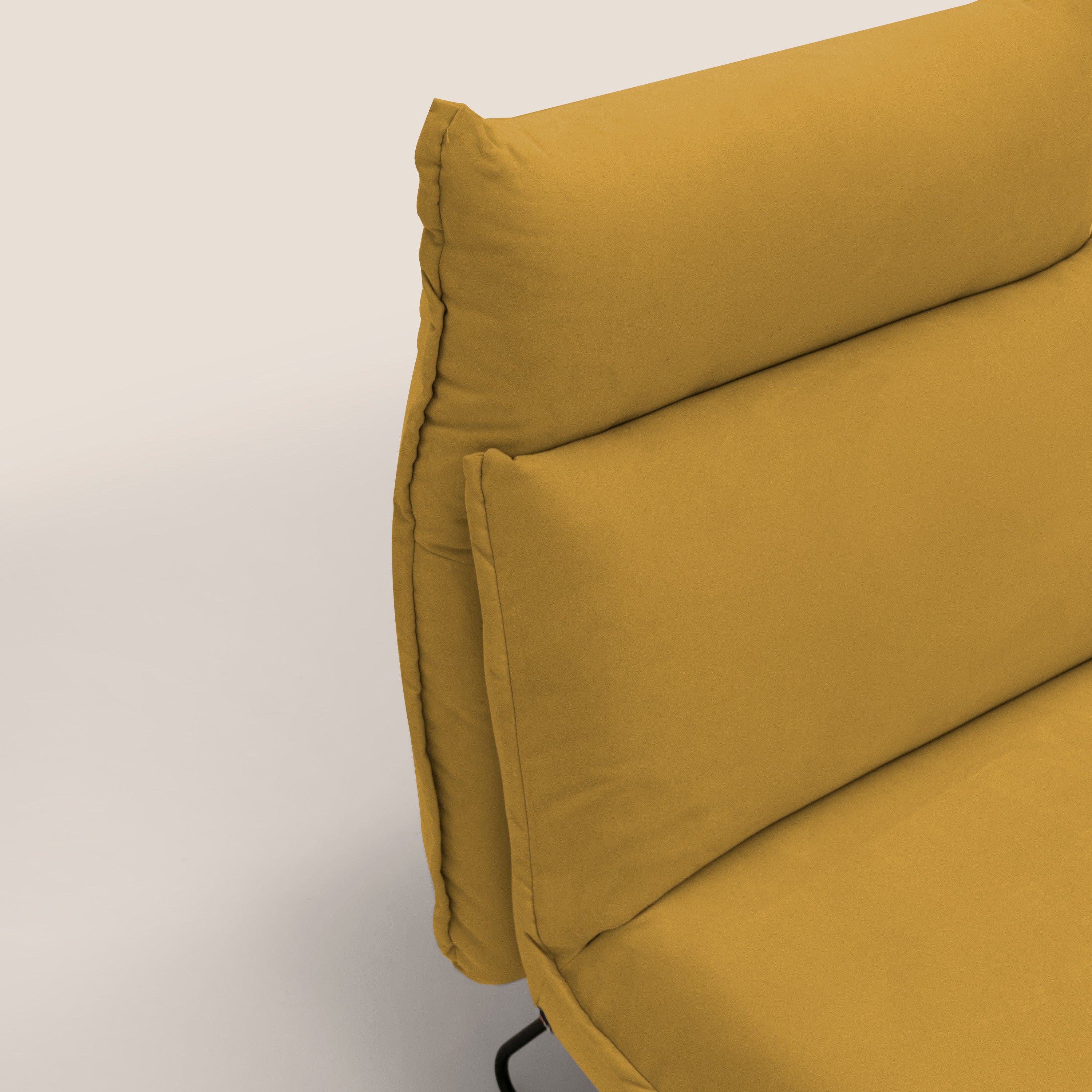 Tessa Poltroncina dal design moderno in morbida microfibra smacchiabile T11 giallo - divani.store