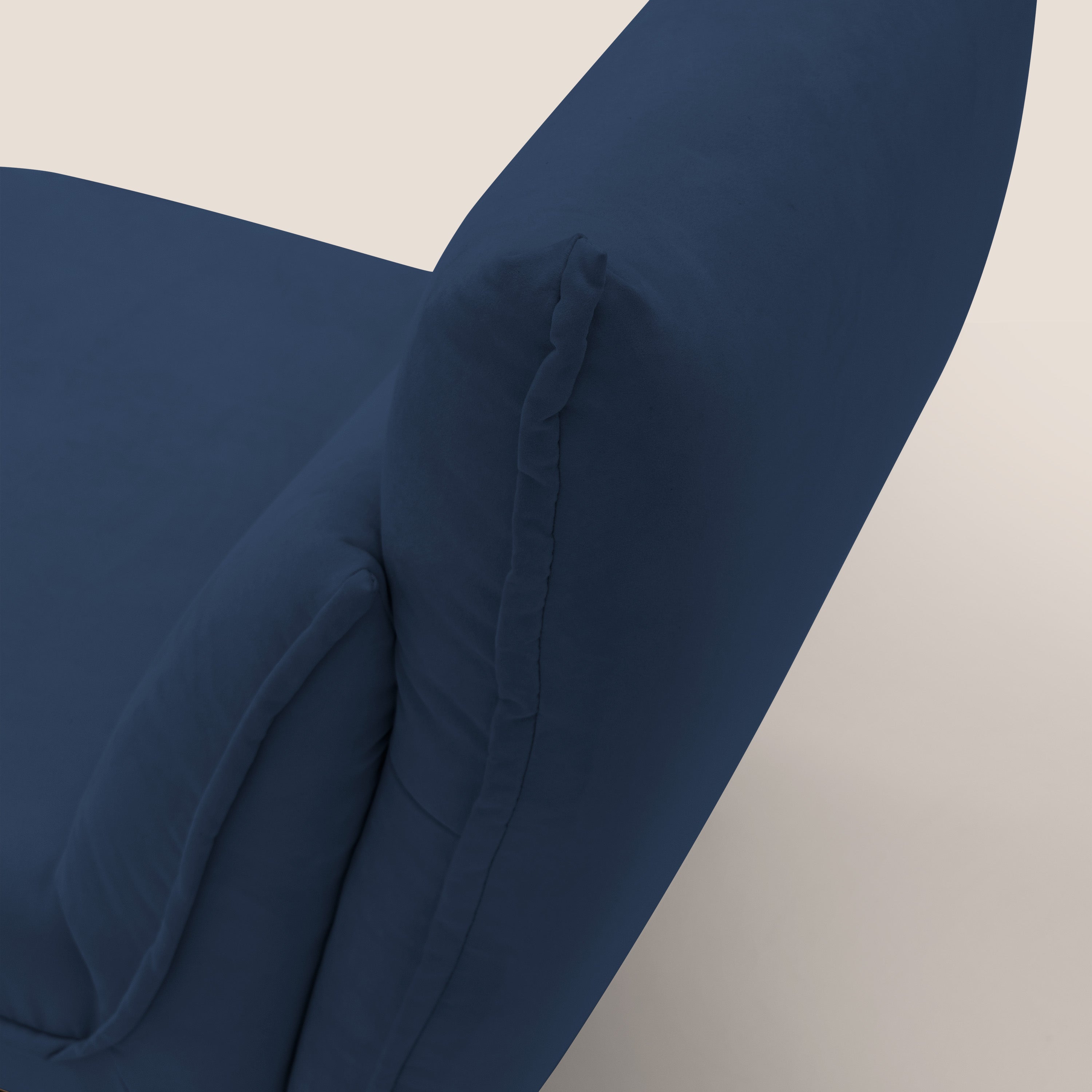 Tessa Poltroncina dal design moderno in morbida microfibra smacchiabile T11 blu - divani.store