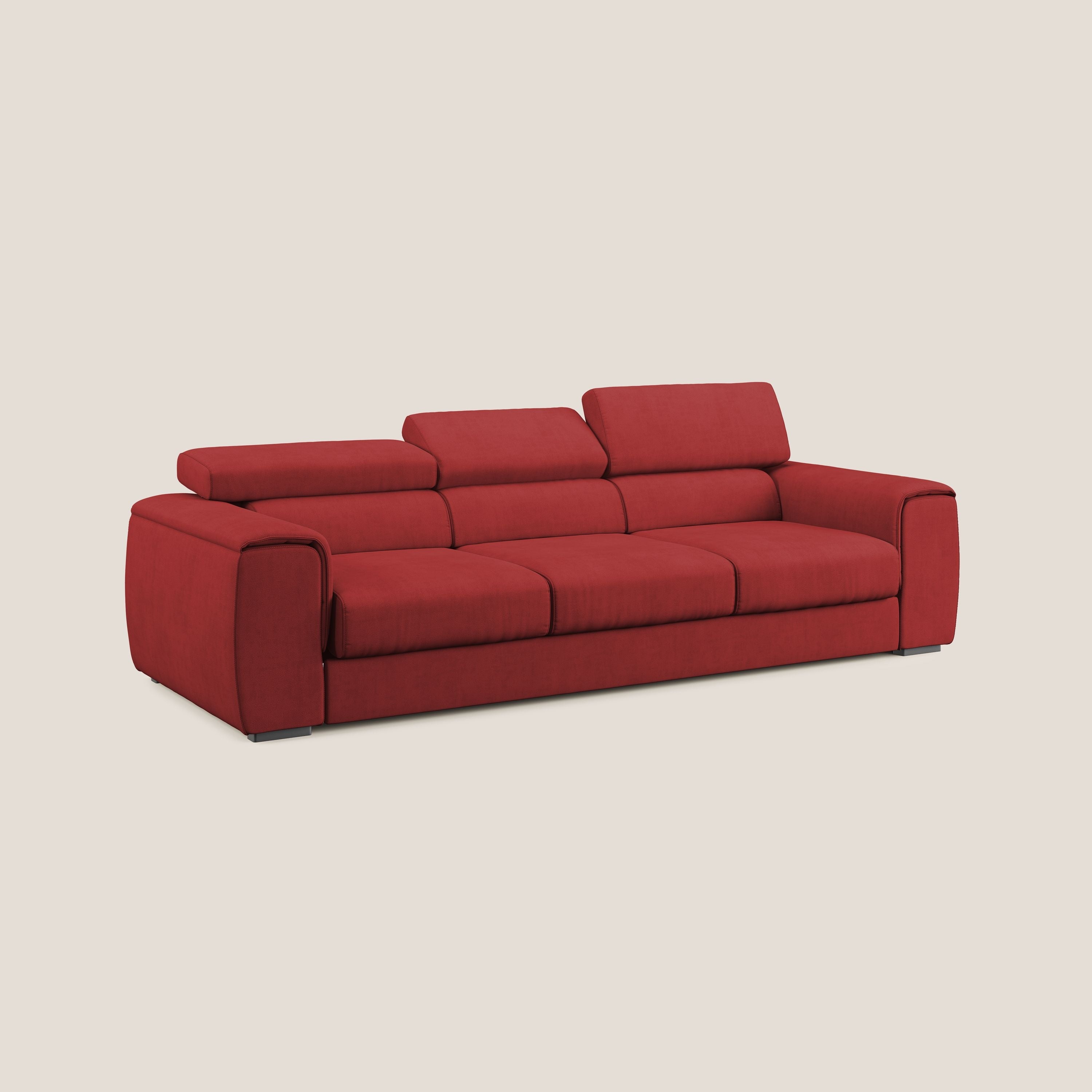 Zeno Divano con pouf estraibile poggiapiedi a 3 sedute in tessuto morbido impermeabile T02 rosso - divani.store