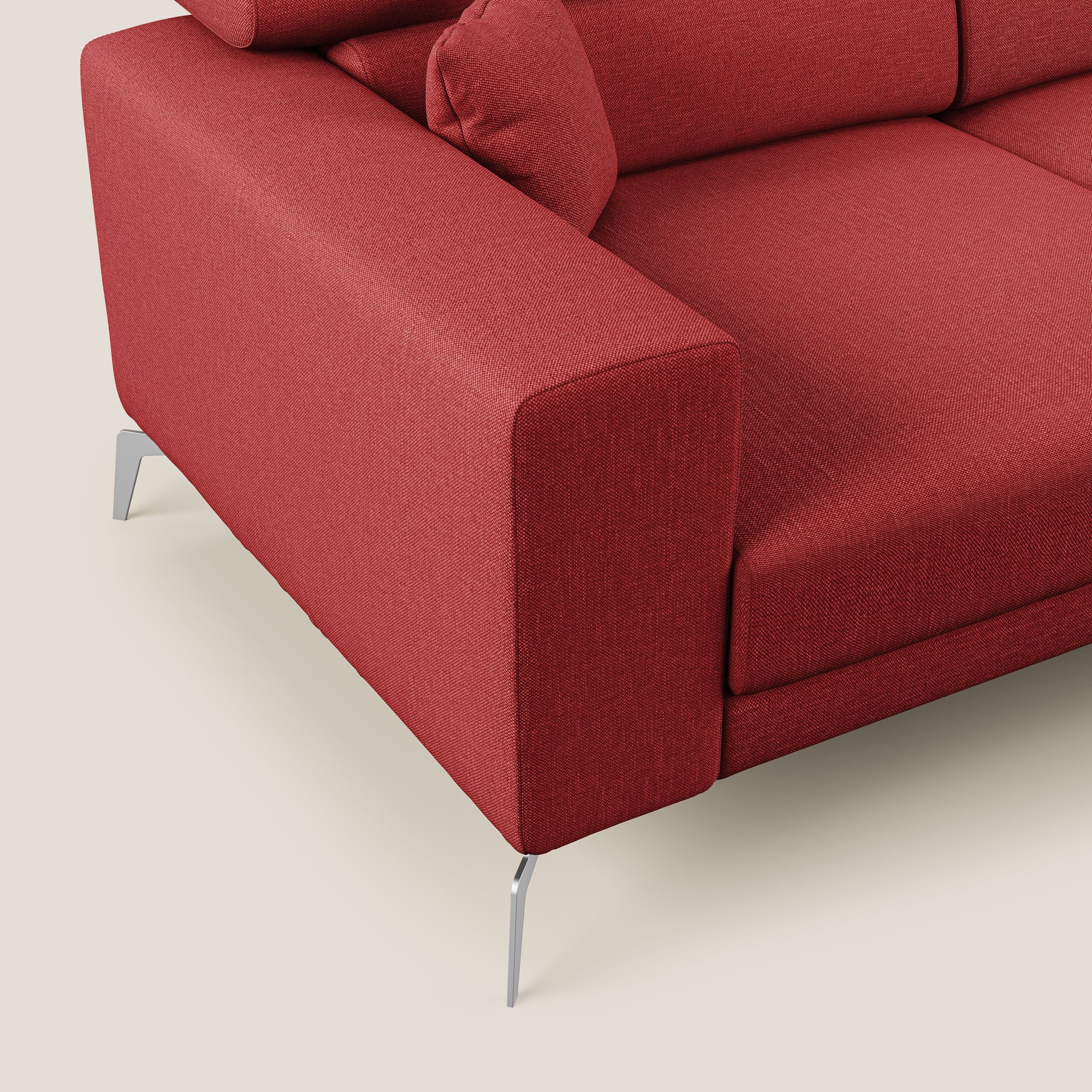 Blade Divano moderno angolare con poggiatesta reclinabili in tessuto impermeabile simil-cotone T13 rosso - divani.store