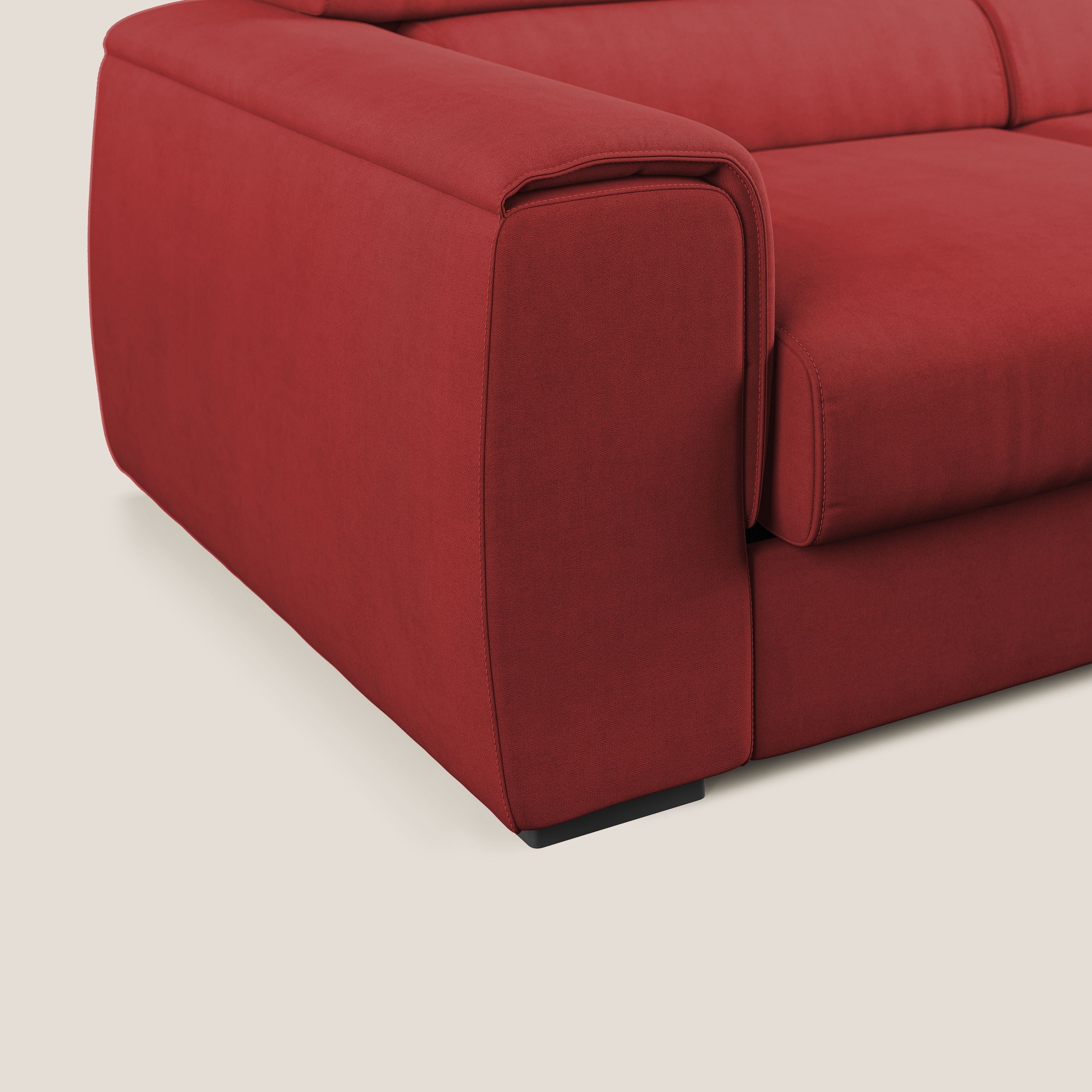 Zeno Divano con pouf estraibile poggiapiedi in tessuto morbido impermeabile T02 rosso - divani.store