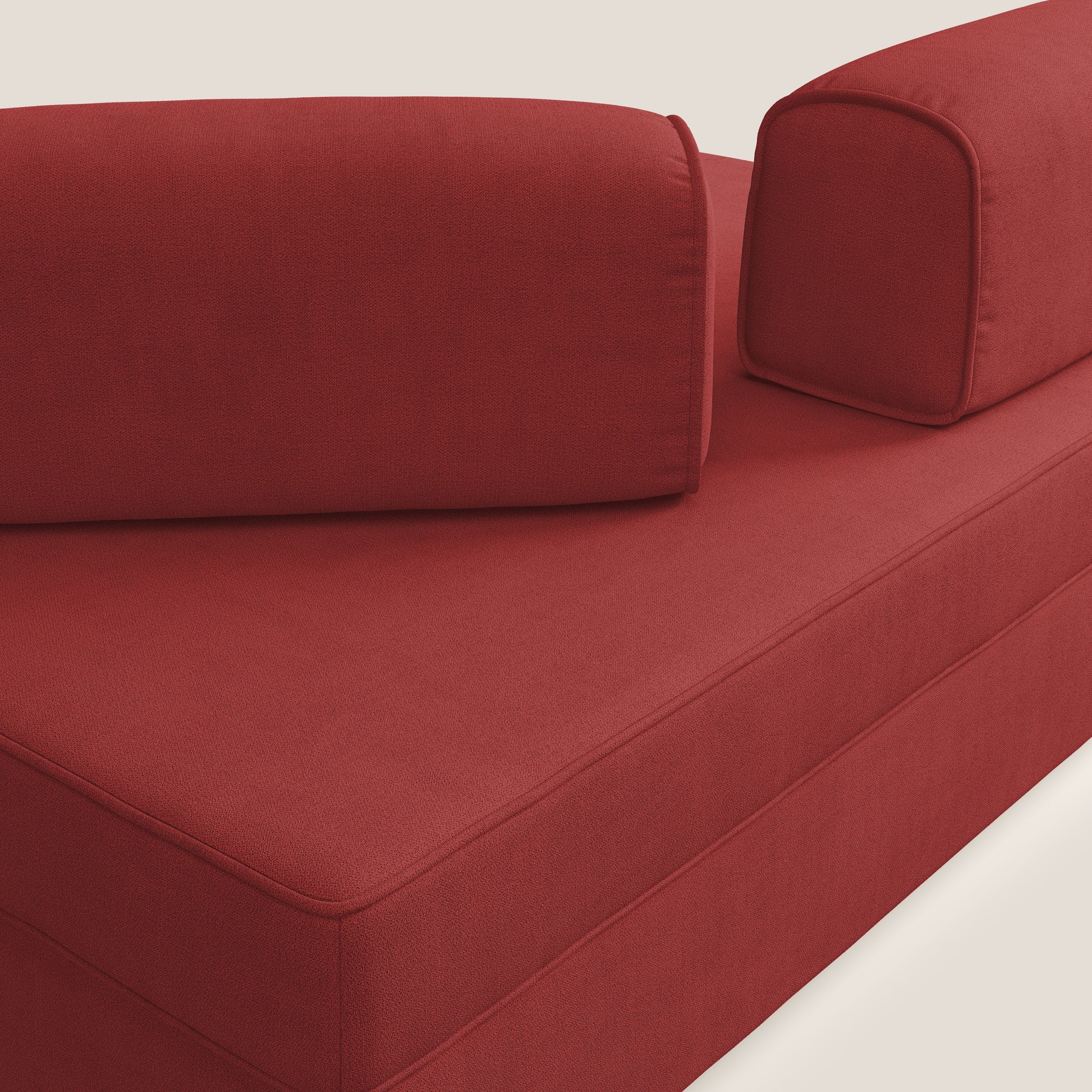 Liberty divano con pouf estraibile e schienali movibili in tessuto morbido impermeabile T02 rosso - divani.store