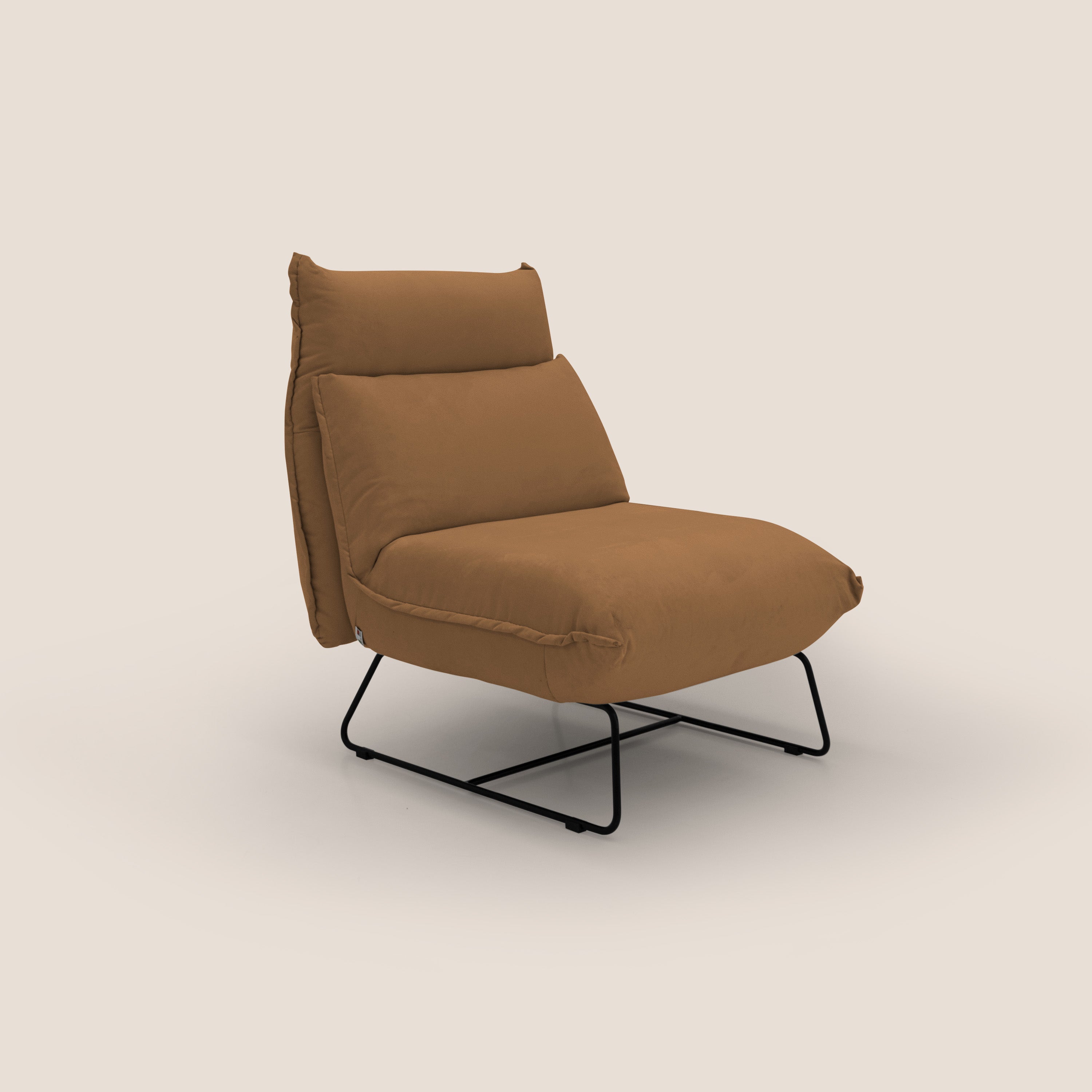 Tessa Poltroncina dal design moderno in morbida microfibra smacchiabile T11 cuoio - divani.store