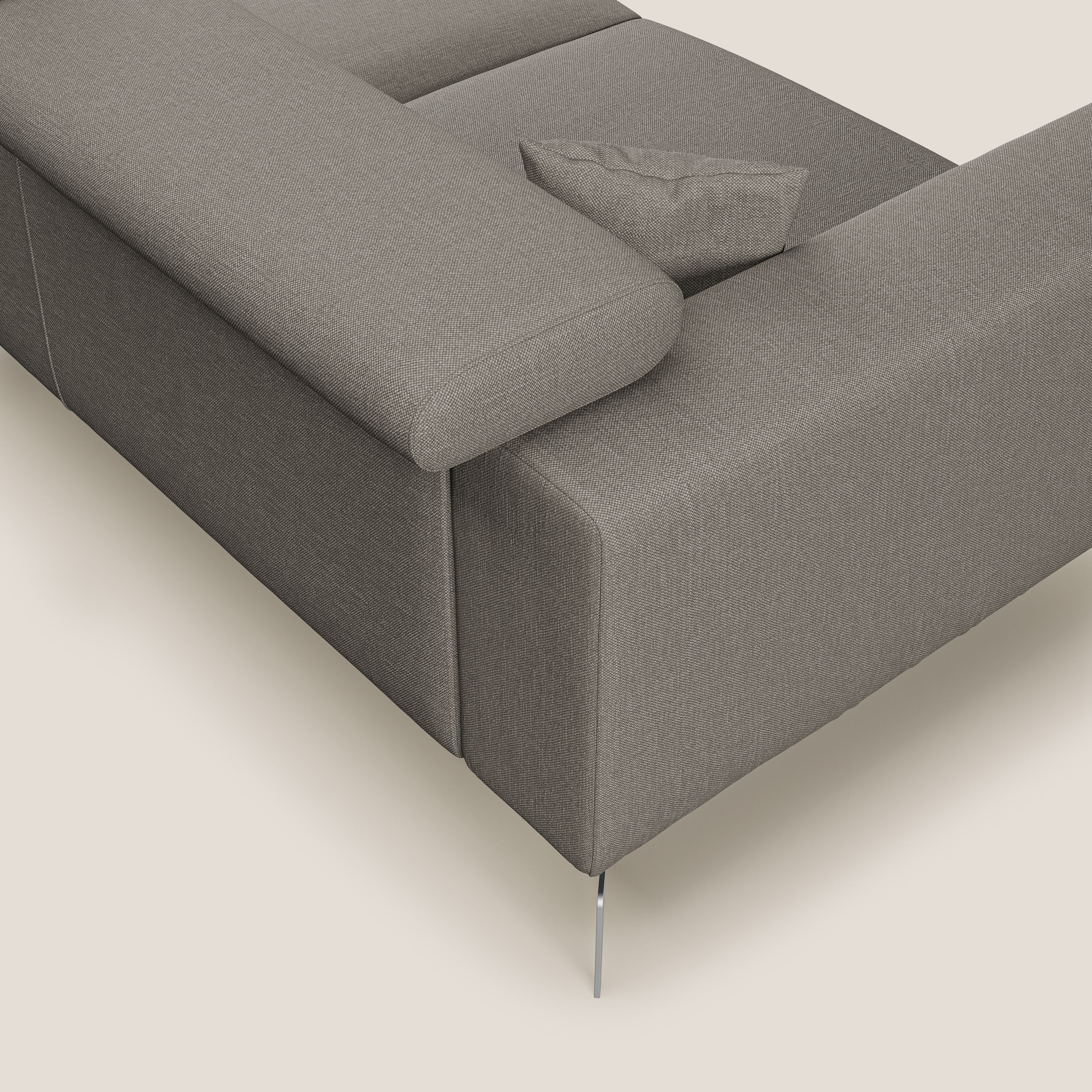 Blade Divano moderno angolare con poggiatesta reclinabili in tessuto impermeabile simil-cotone T13 tortora - divani.store