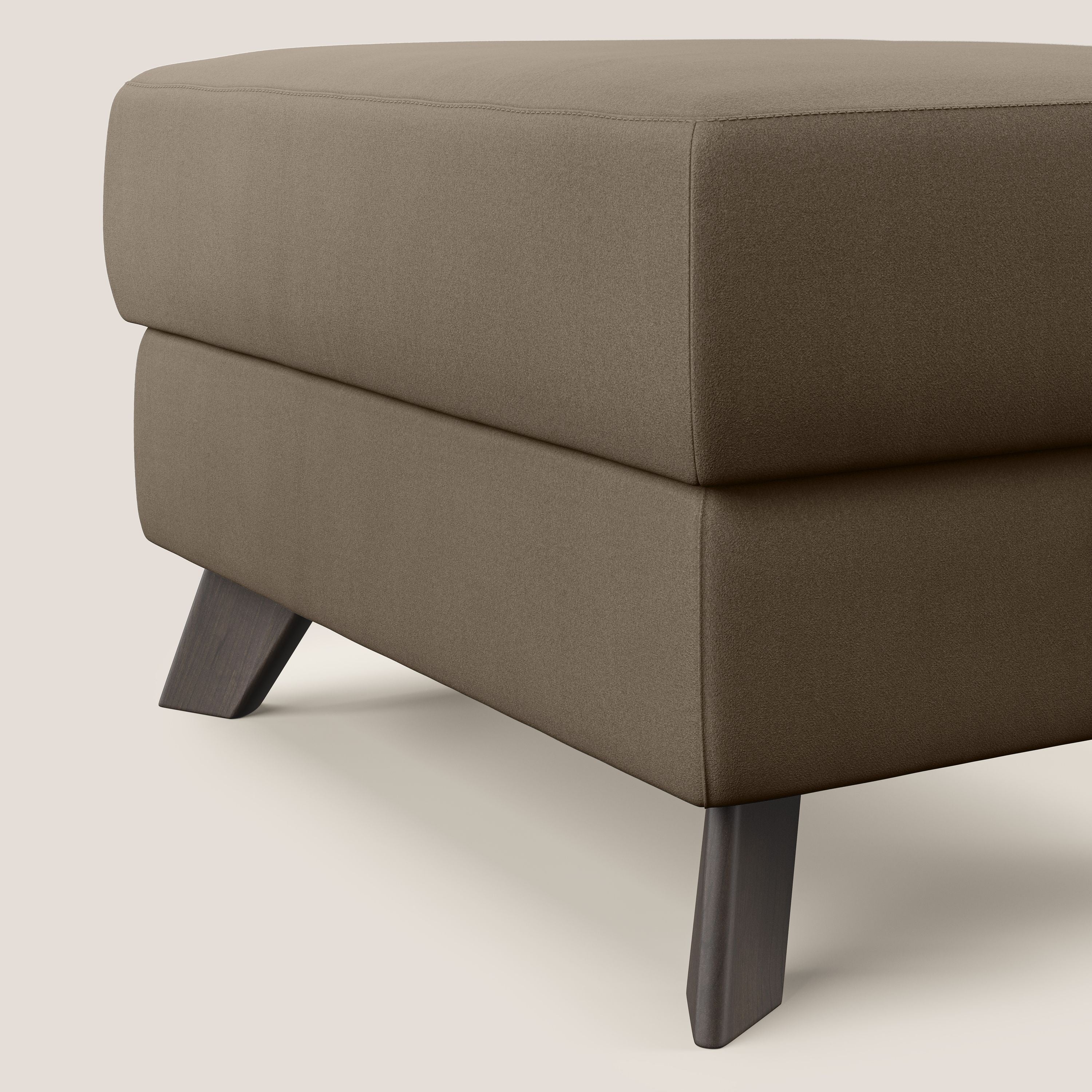 Moon Pouf contenitore e piedini alti in microfibra impermeabile T11 marrone - divani.store