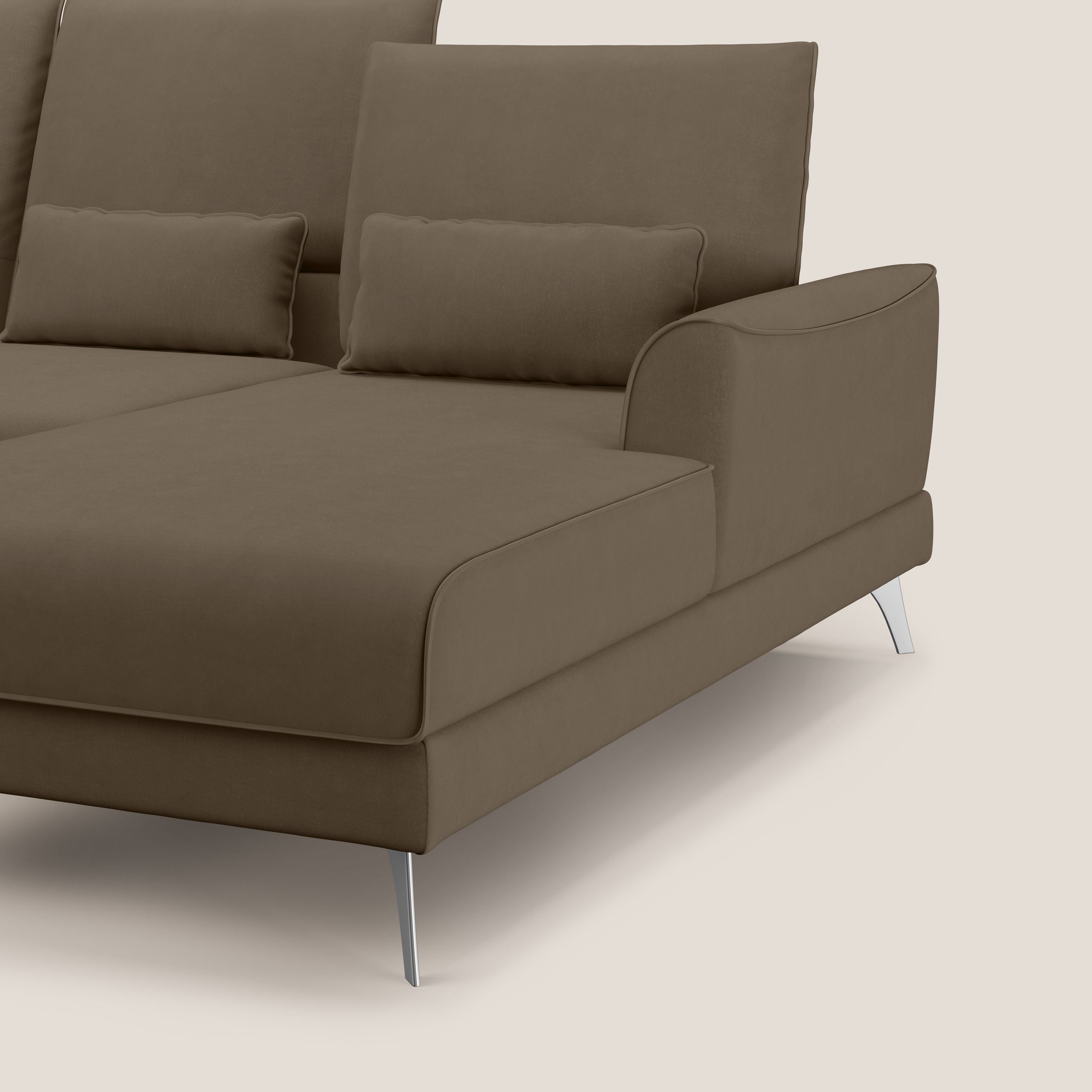 Tommy Divano angolare con relax e schienali traslanti in microfibra smacchiabile T11 marrone - divani.store