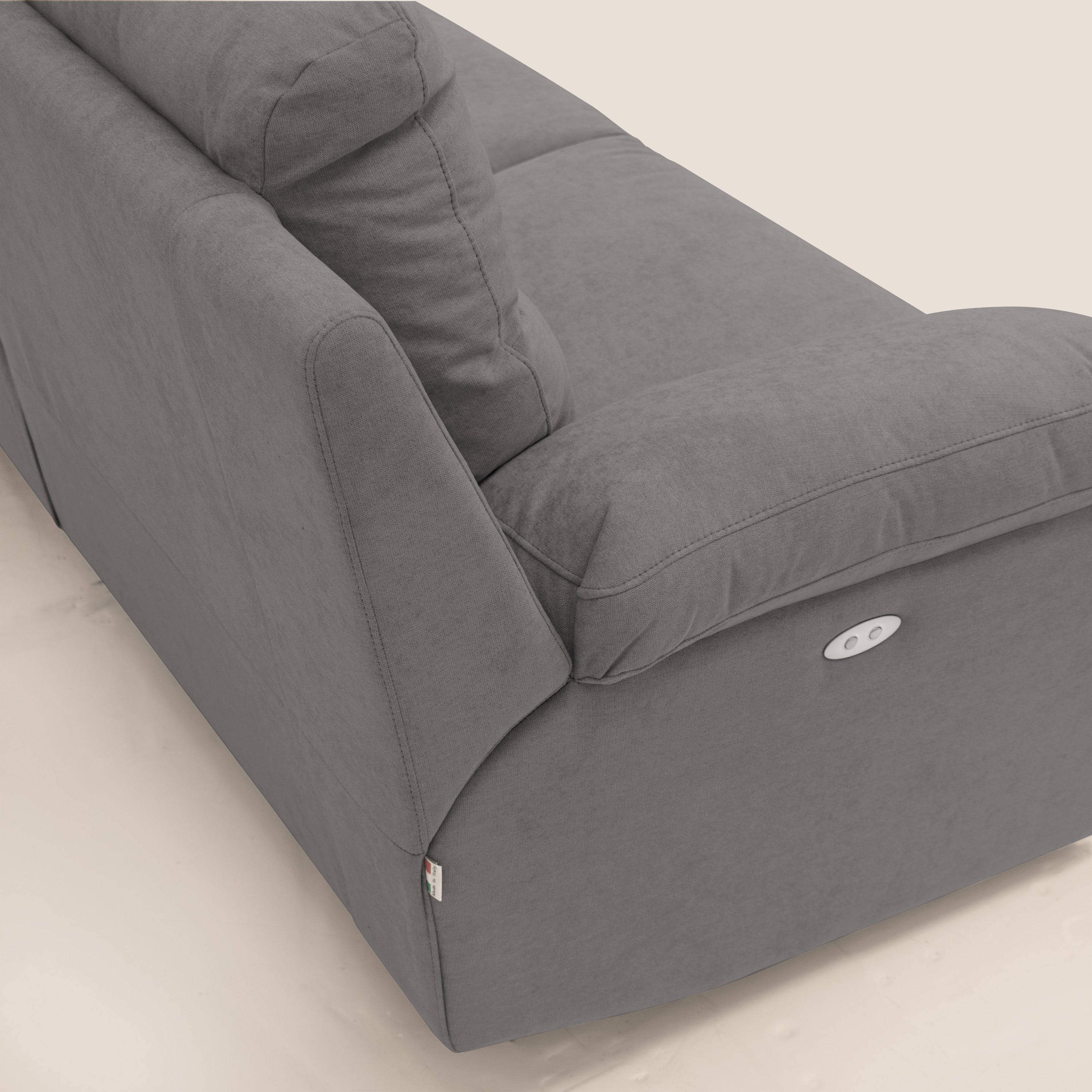 Romeo Divano relax con recliner elettrico in morbido tessuto impermeabile T02 grigio - divani.store