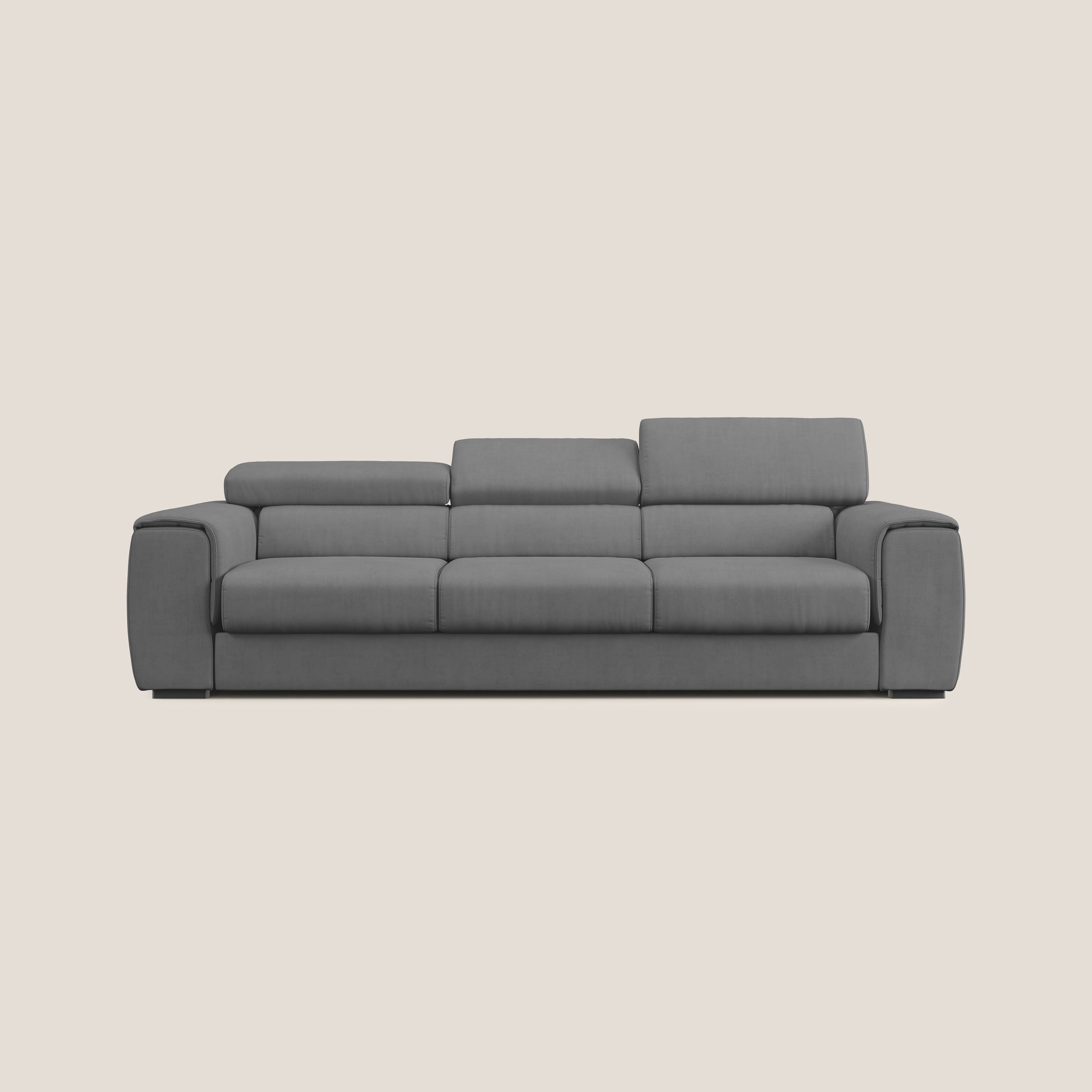 Zeno Divano con pouf estraibile poggiapiedi a 3 sedute in tessuto morbido impermeabile T02 grigio - divani.store